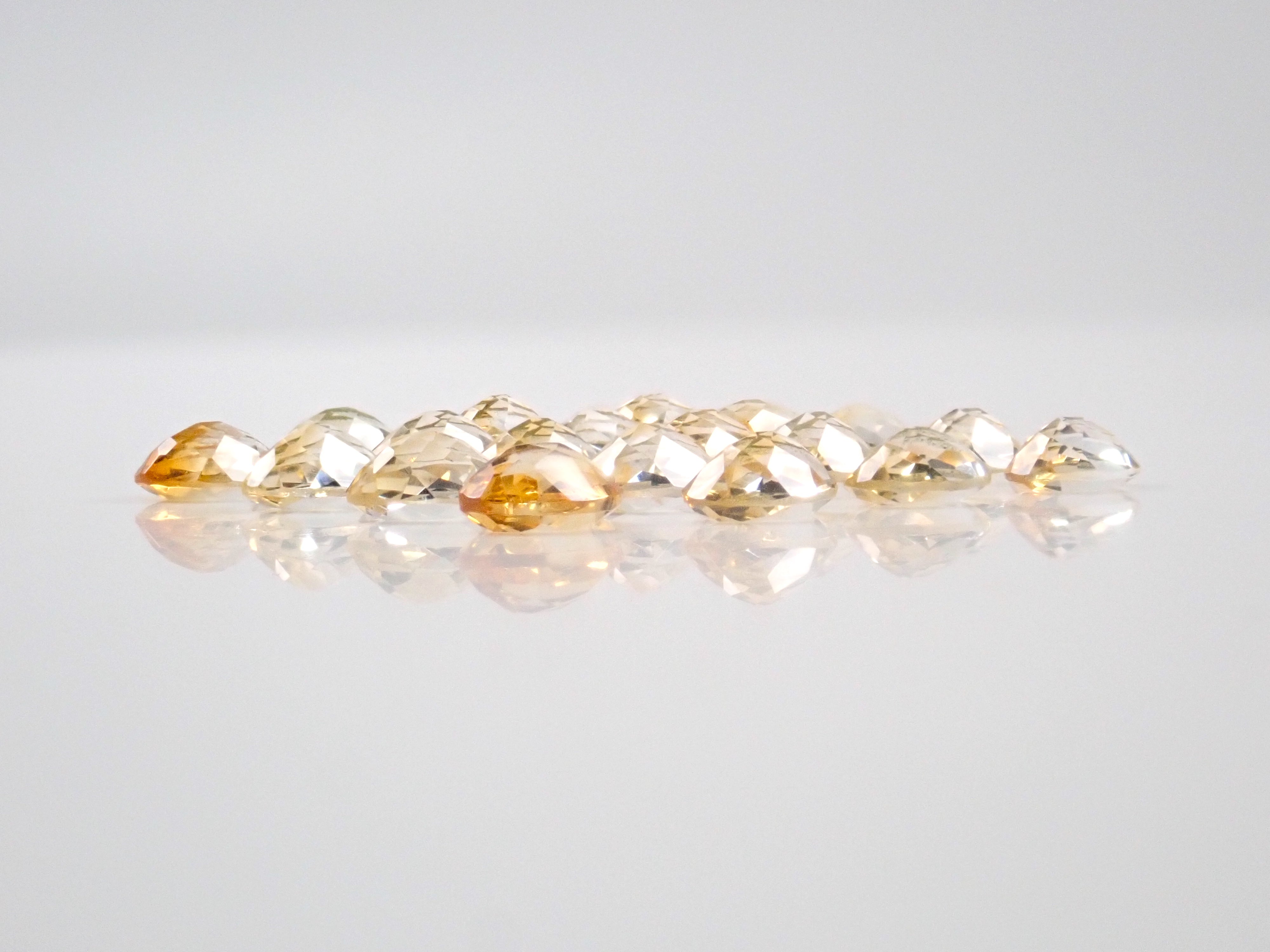 Brazilian bicolor citrine 1 stone loose (November birthstone, 6 x 4 mm) {Multiple purchase discount available} {For beginners}