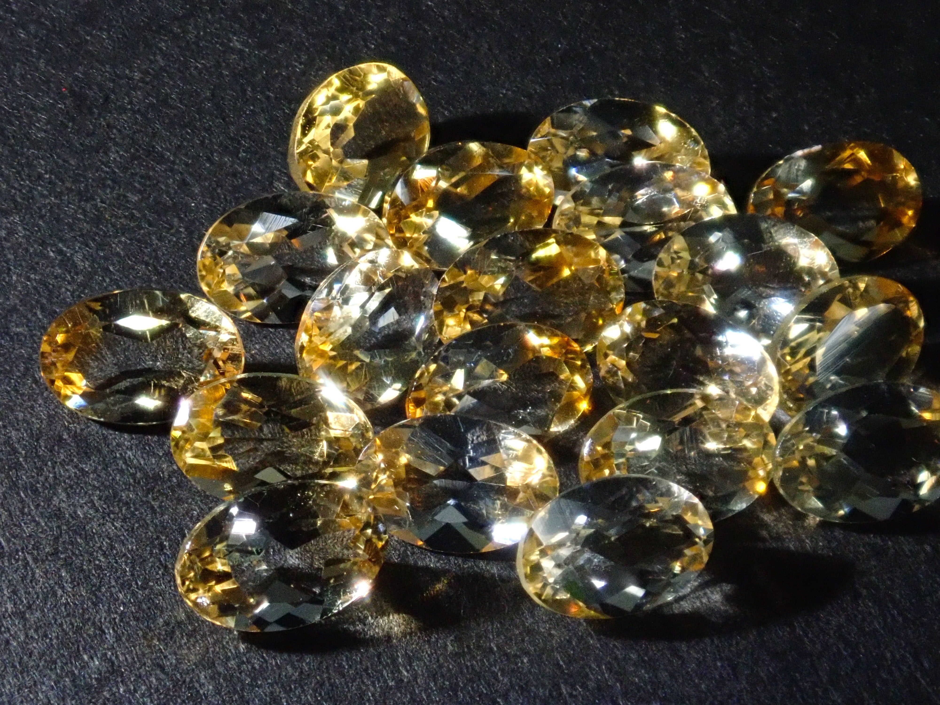 Brazilian bicolor citrine 1 stone loose (November birthstone, 6 x 4 mm) {Multiple purchase discount available} {For beginners}