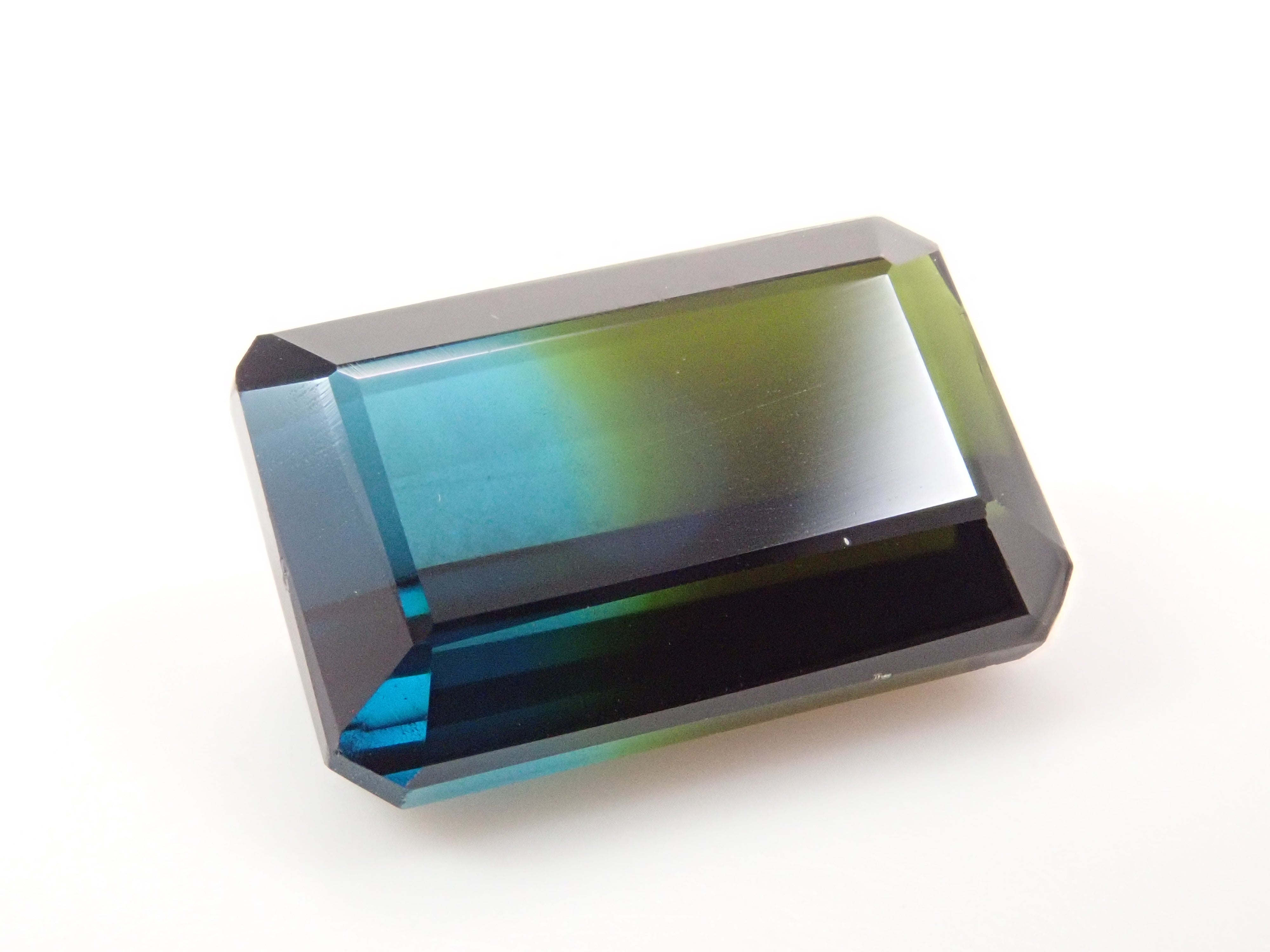 ブラジル産バイカラートルマリン 4.554ctルース 鑑別書