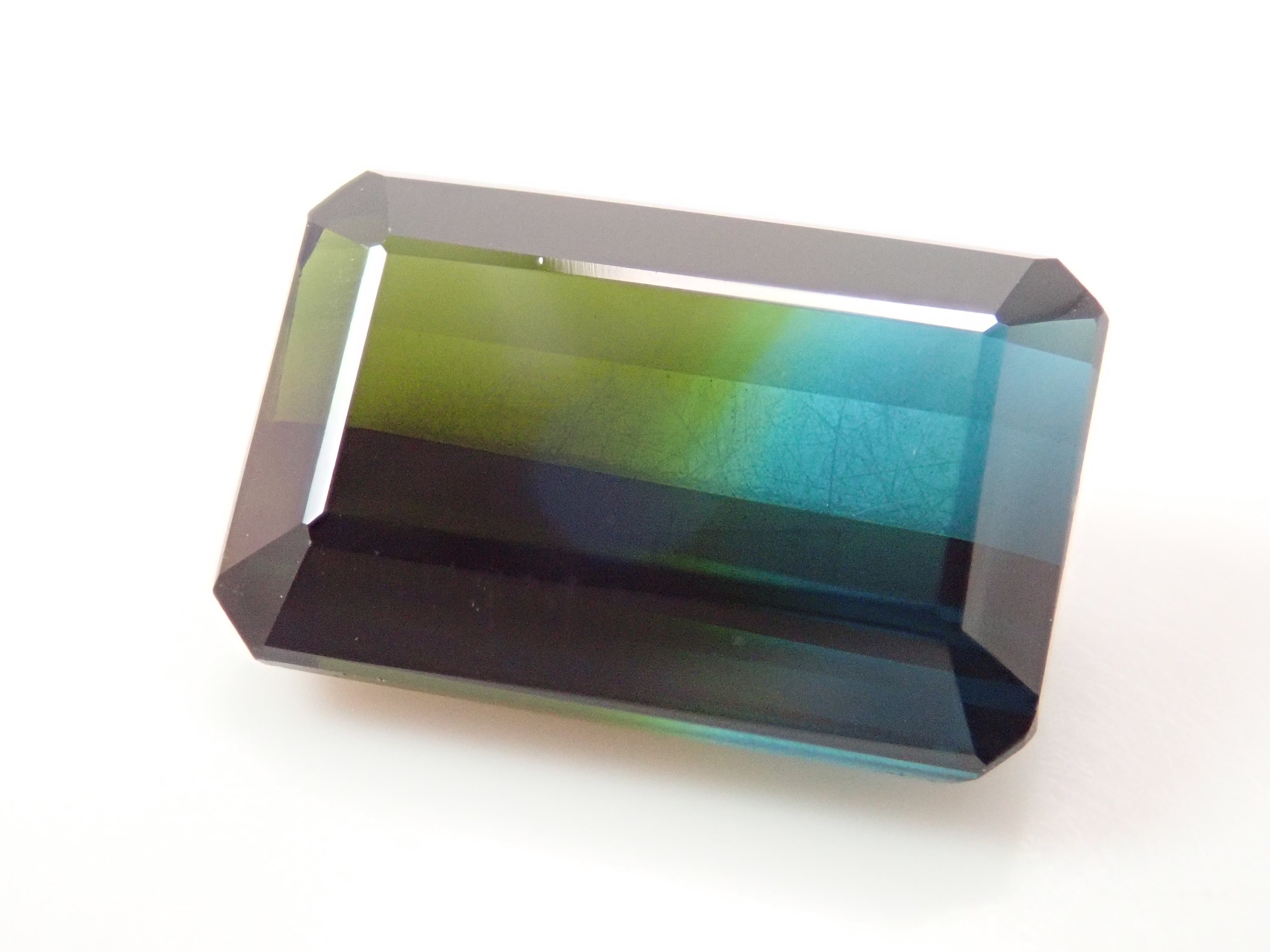 【12562701掲載】ブラジル産バイカラートルマリン 4.554ctルース