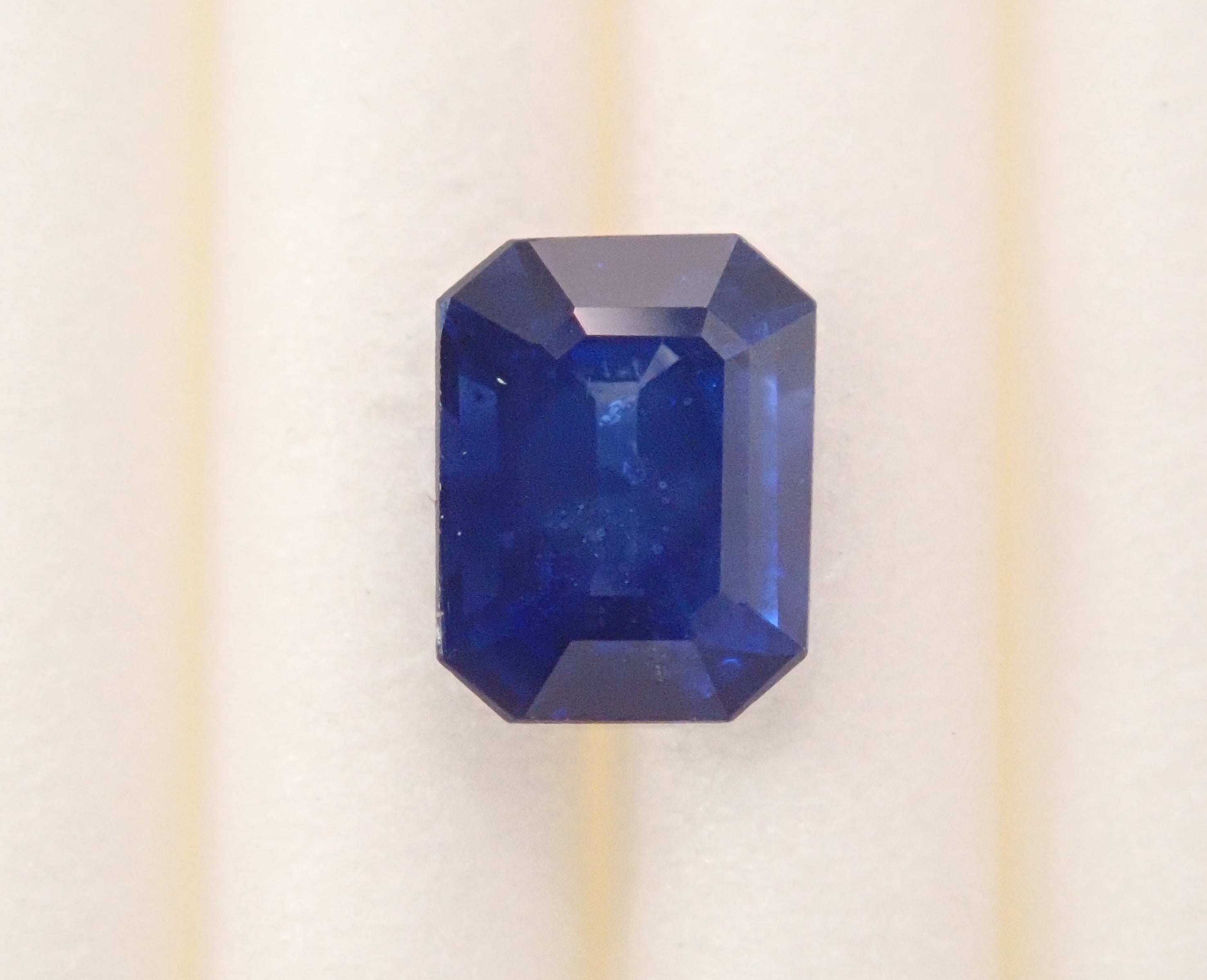 【4/11 22時販売】スリランカ産ブルーサファイア 0.442ctルース