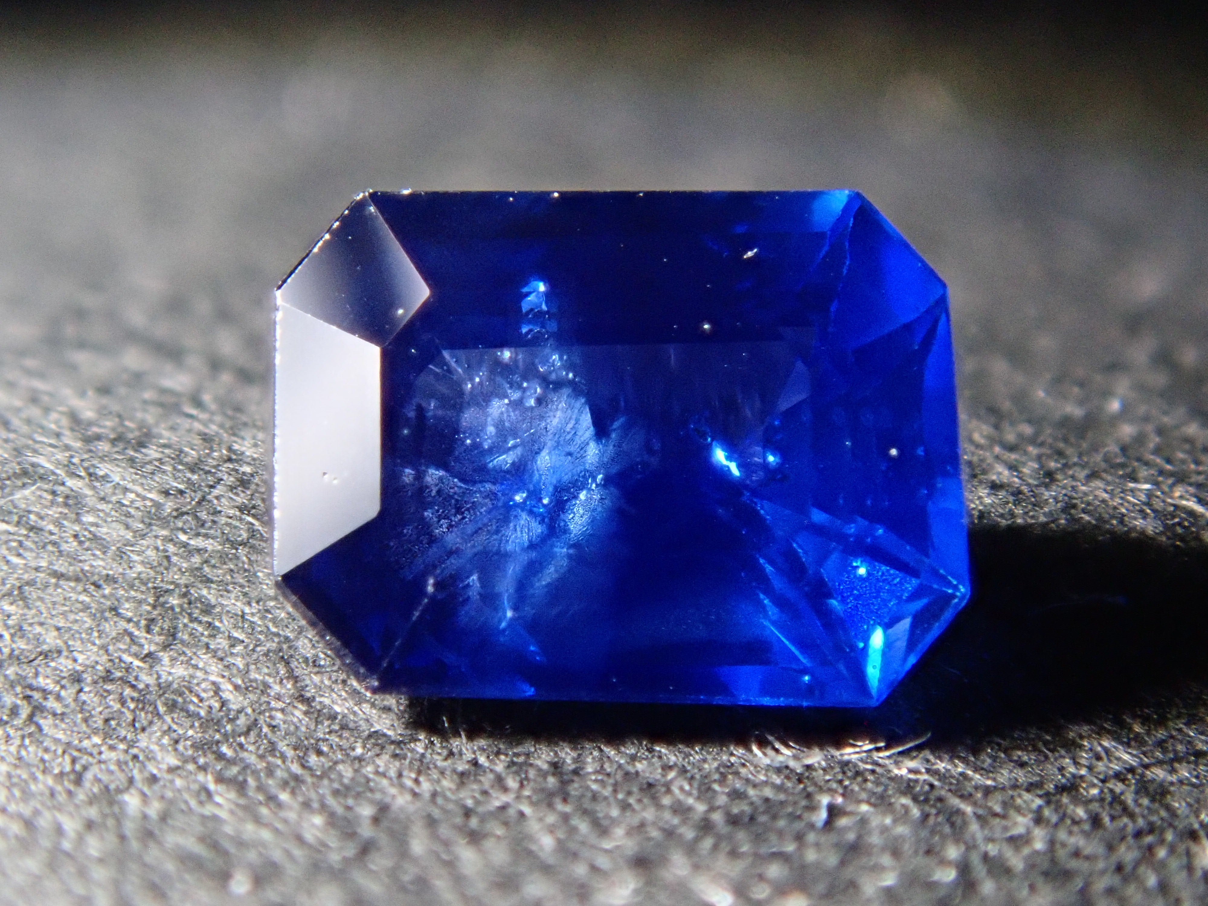 【12562675掲載】スリランカ産ブルーサファイア 0.442ctルース