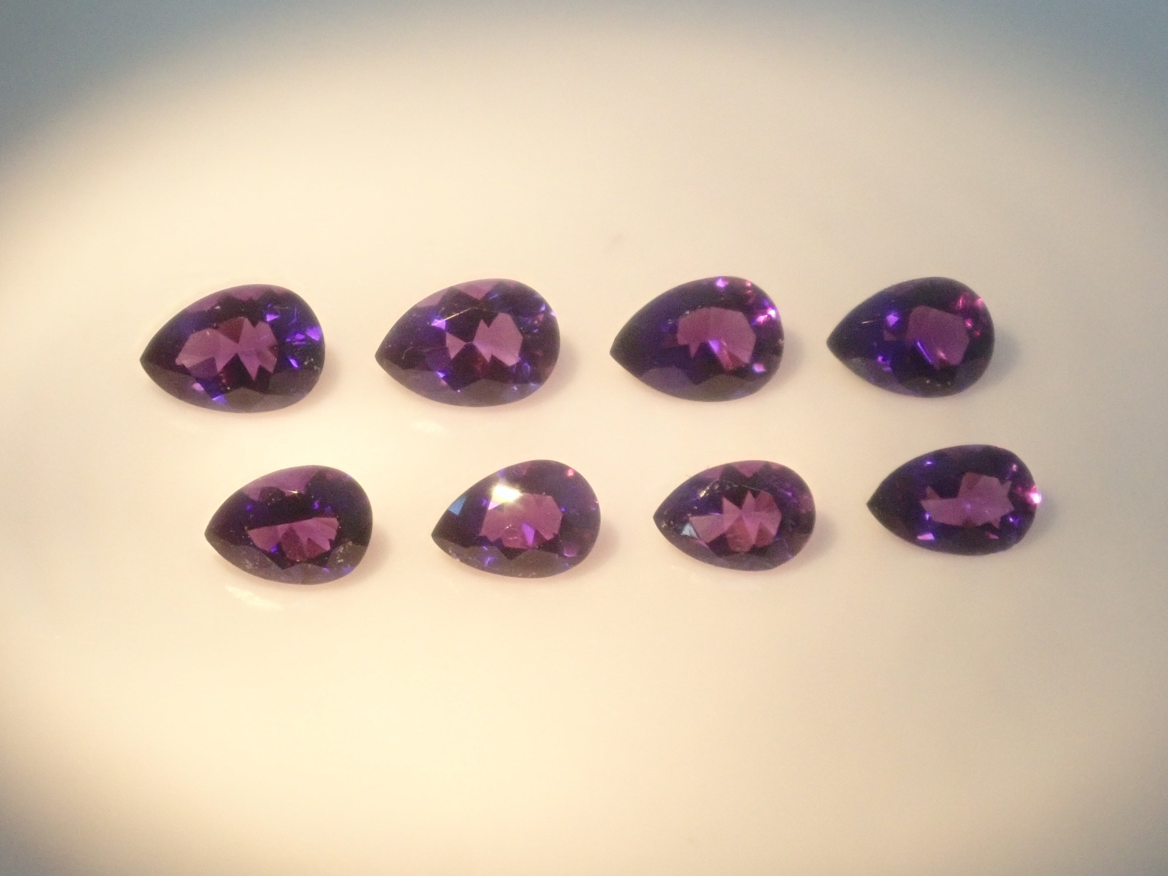 【5/3 22時販売】《限定9石》通常22,800円の中野誠氏の金平糖カット3.49ctやサンジェ氏カットを含むカラーシフトアメジストガチャ《複数購入割引有》