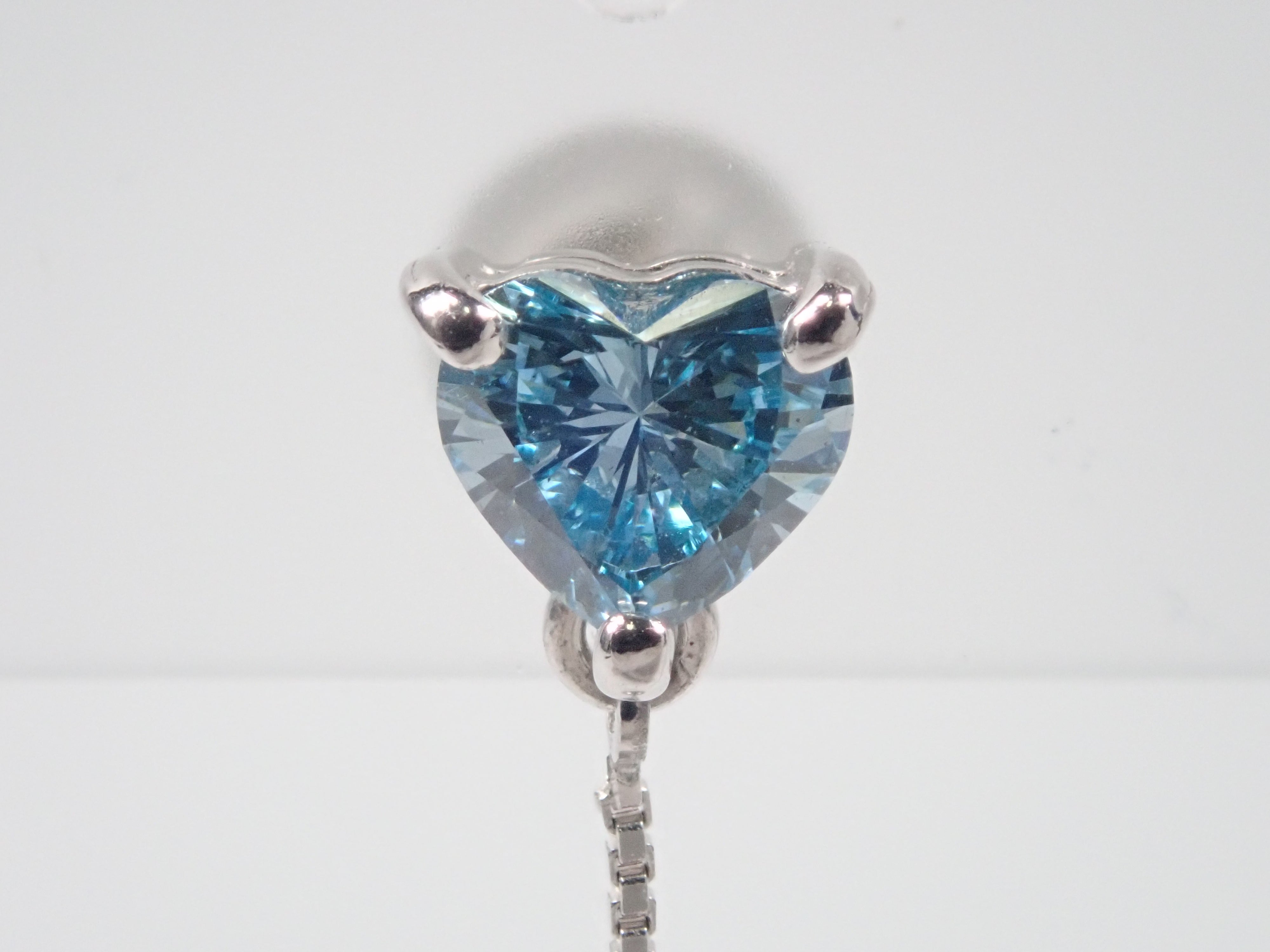 Pt900アイスブルーダイヤモンド0.333ct 0.333ct ピアス