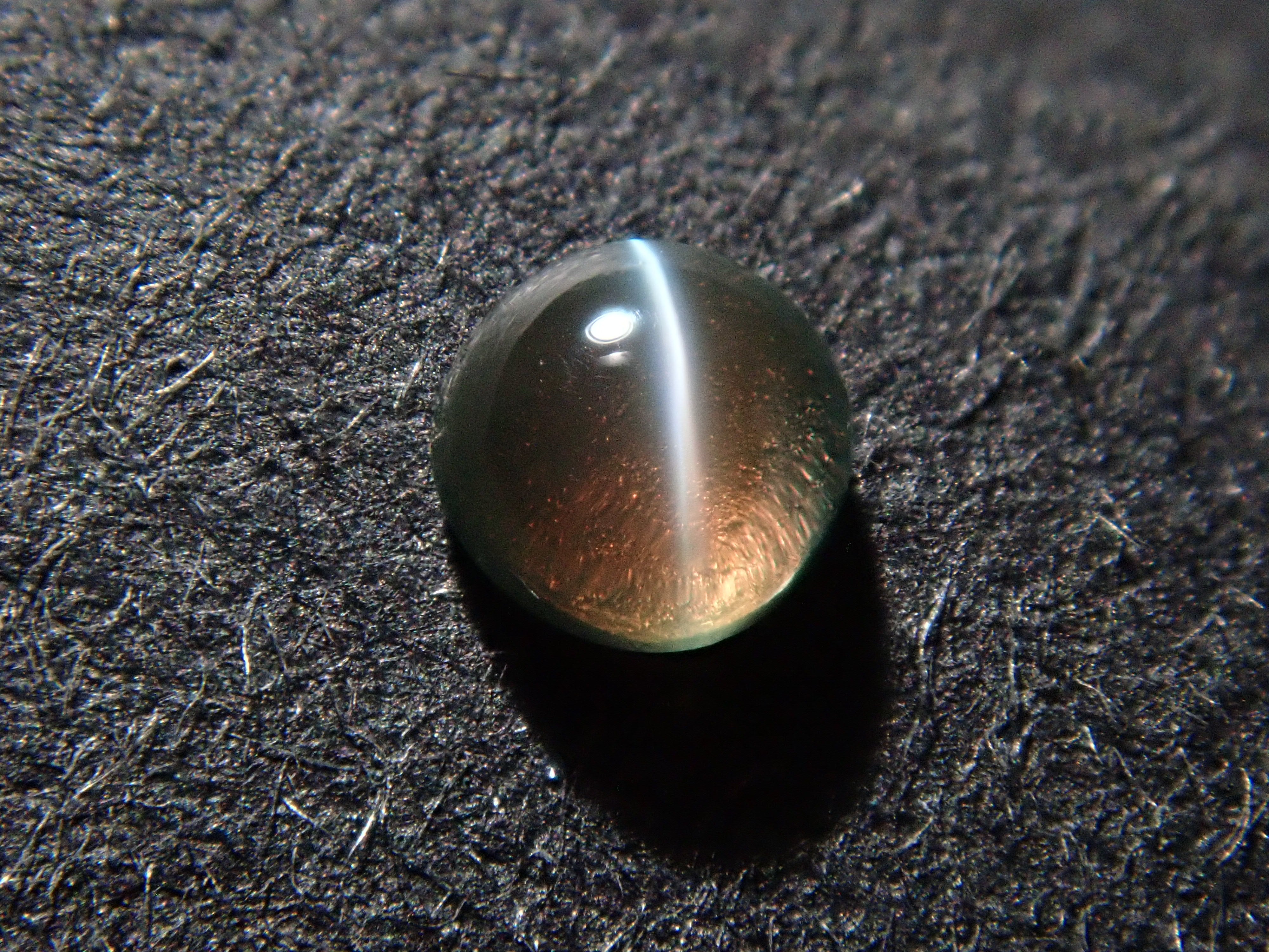 【12562658掲載】ブラジル産アレキサンドライトキャッツアイ 0.097ctルース