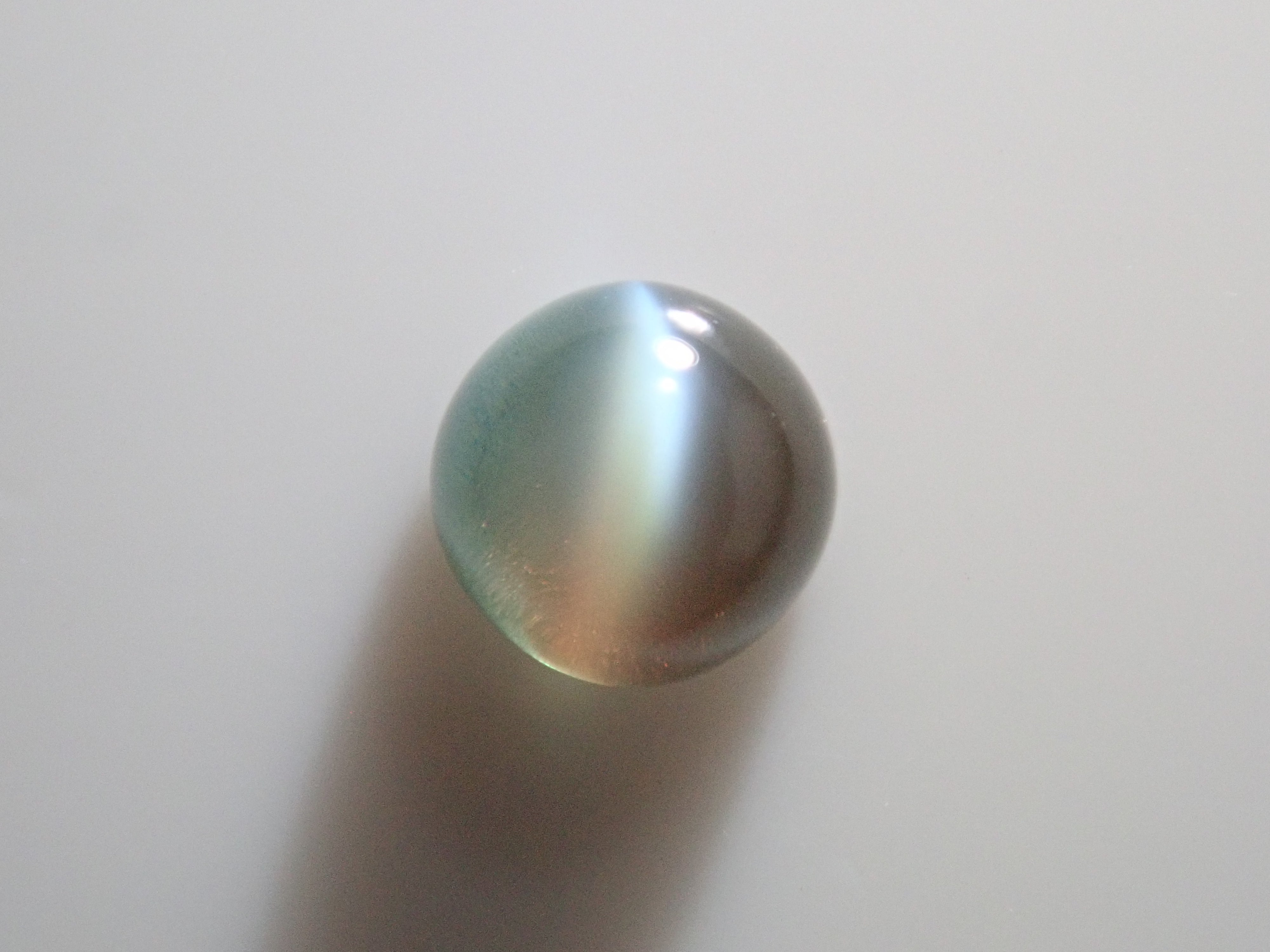 【12562659掲載】ブラジル産アレキサンドライトキャッツアイ 0.111ctルース