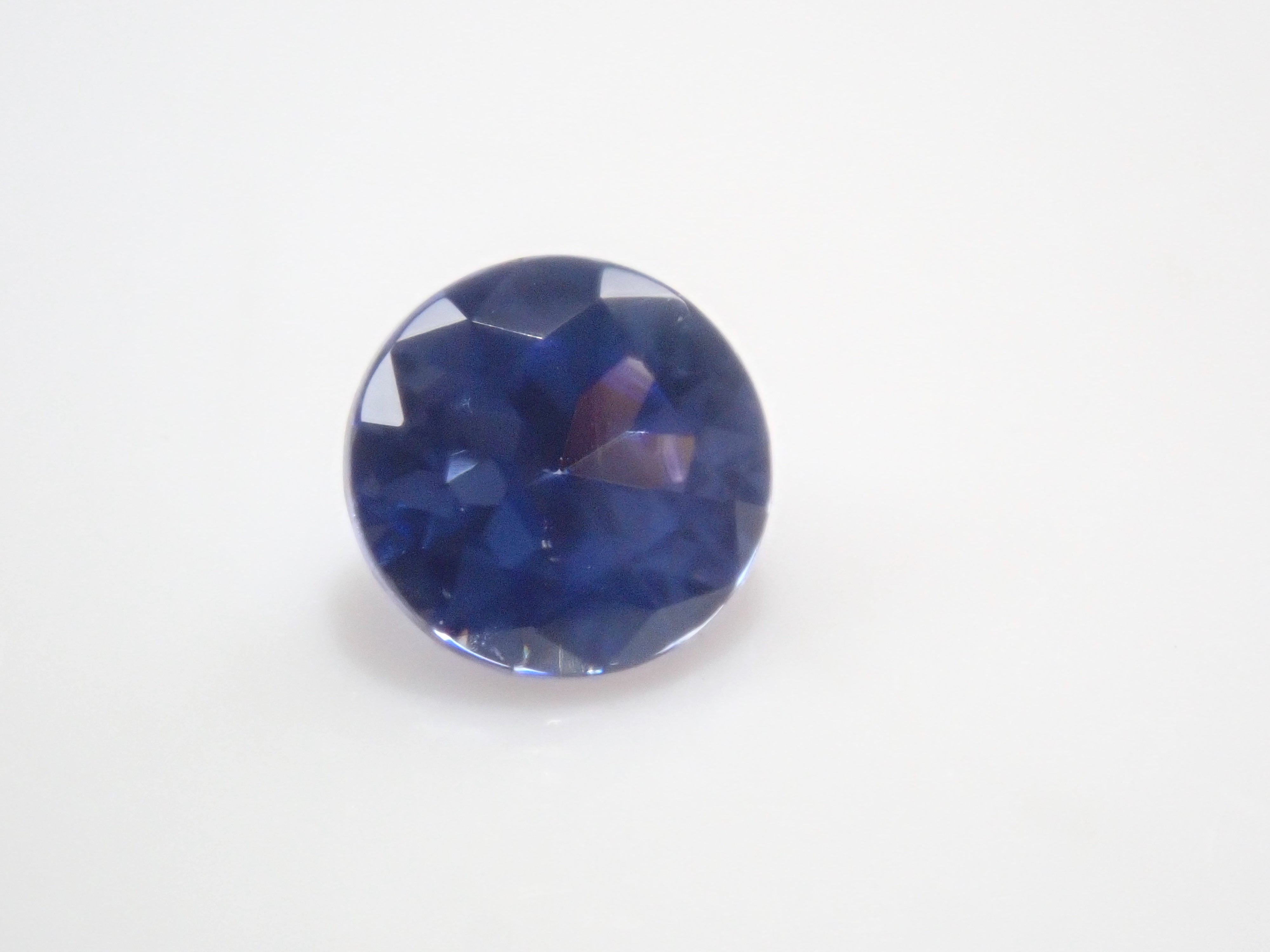 【4/11 22時販売】アメリカ産ベニトアイト 3.4mm/0.175ctルース