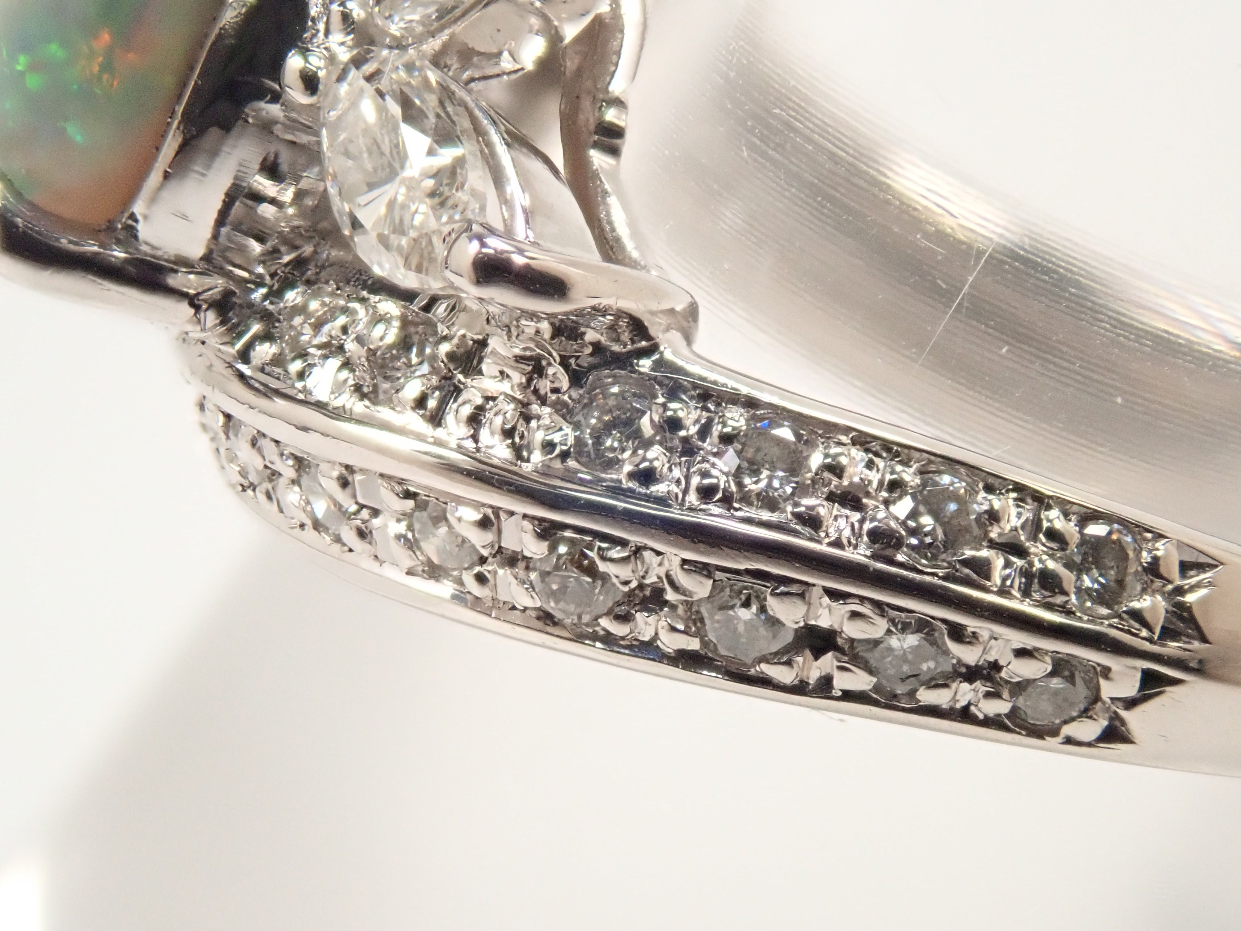 Pt900 ブラックオパール 1.24ct リング