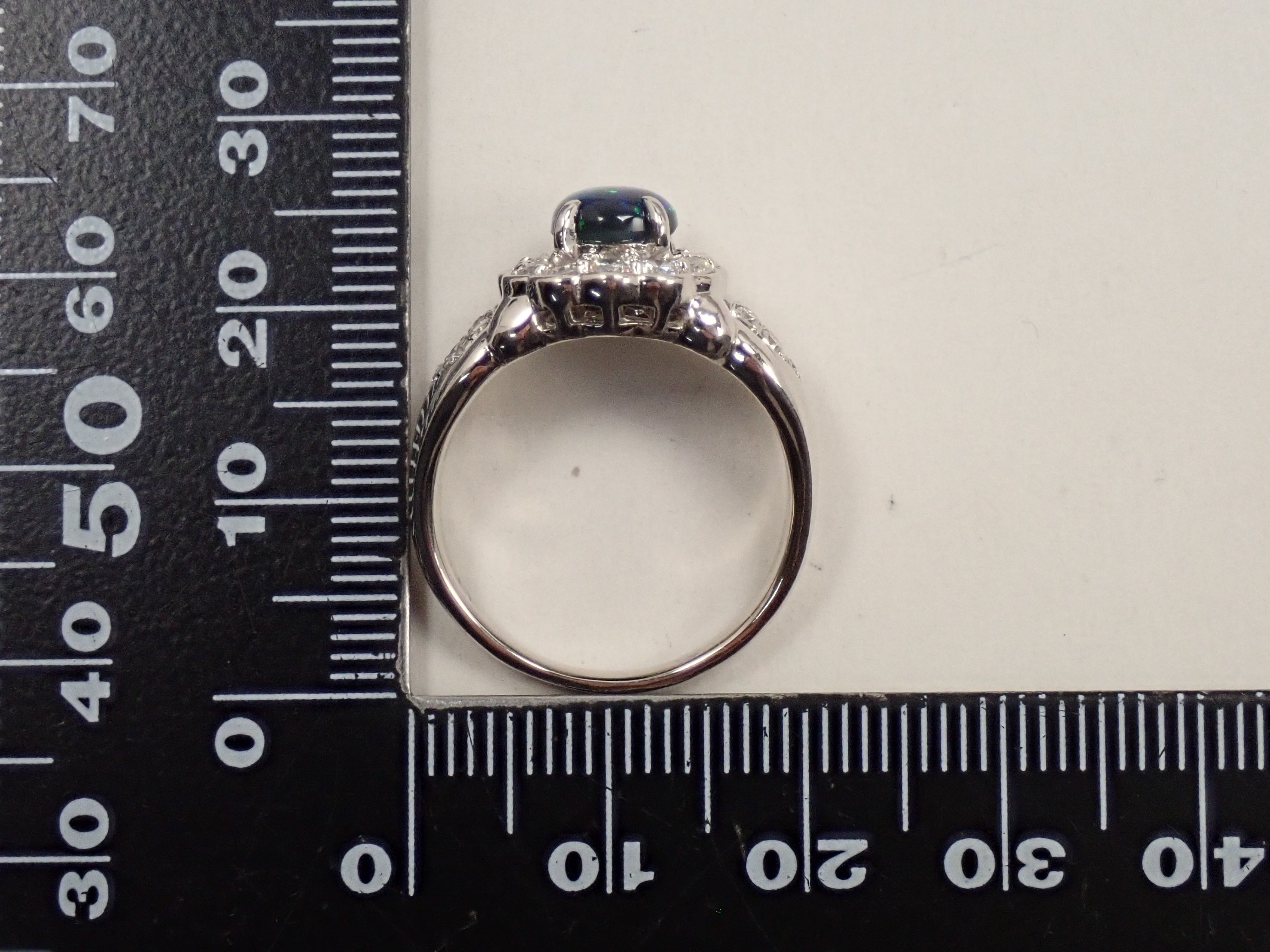 ✨Pt900 リング 9号 ✨うるま市田場✨ カラフリ】Pt900 ブラックオパール 0.83ct リング