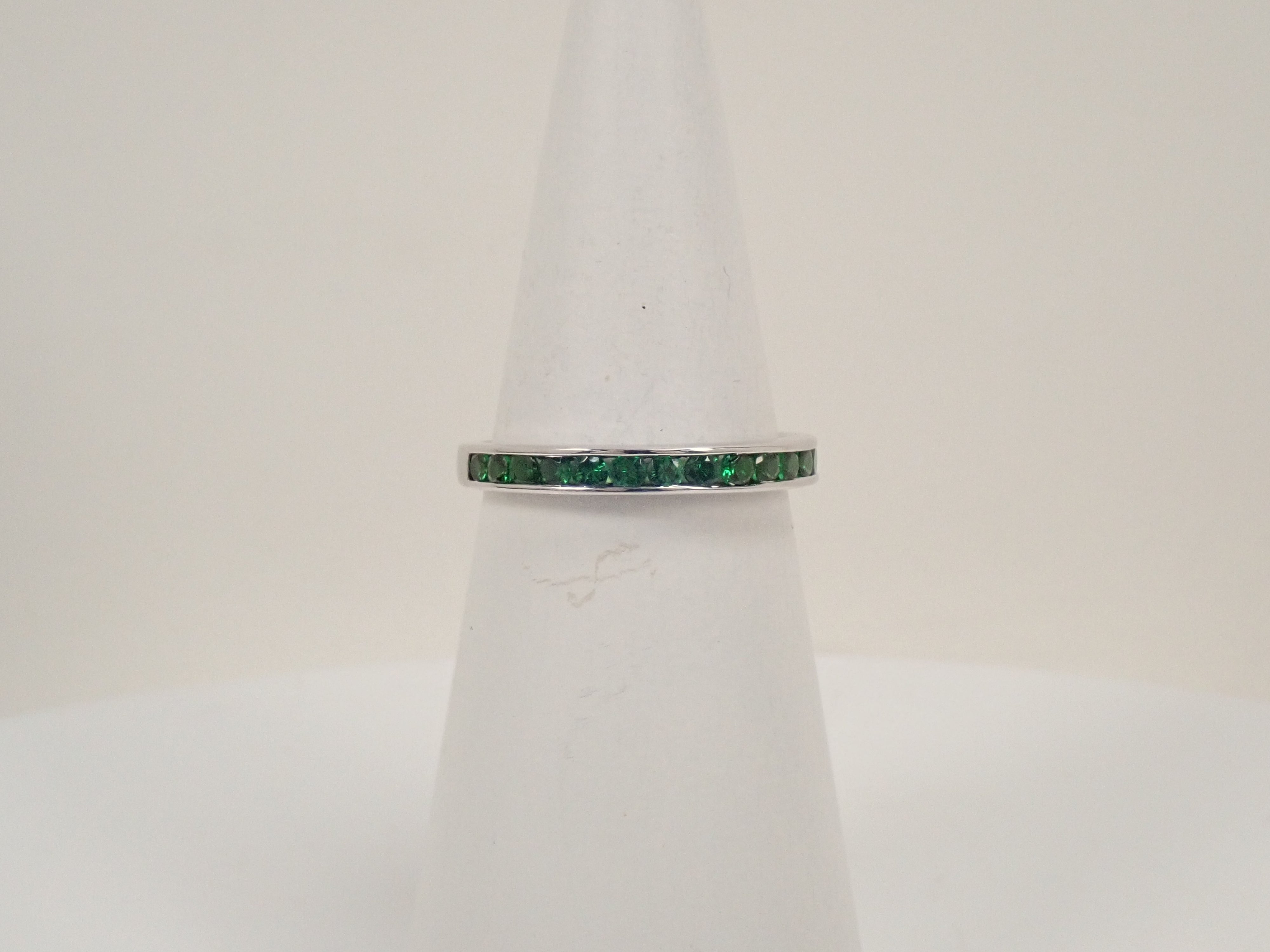 【22602546掲載】【カラフリ】K18WG ツァボライト 0.57ctct リング