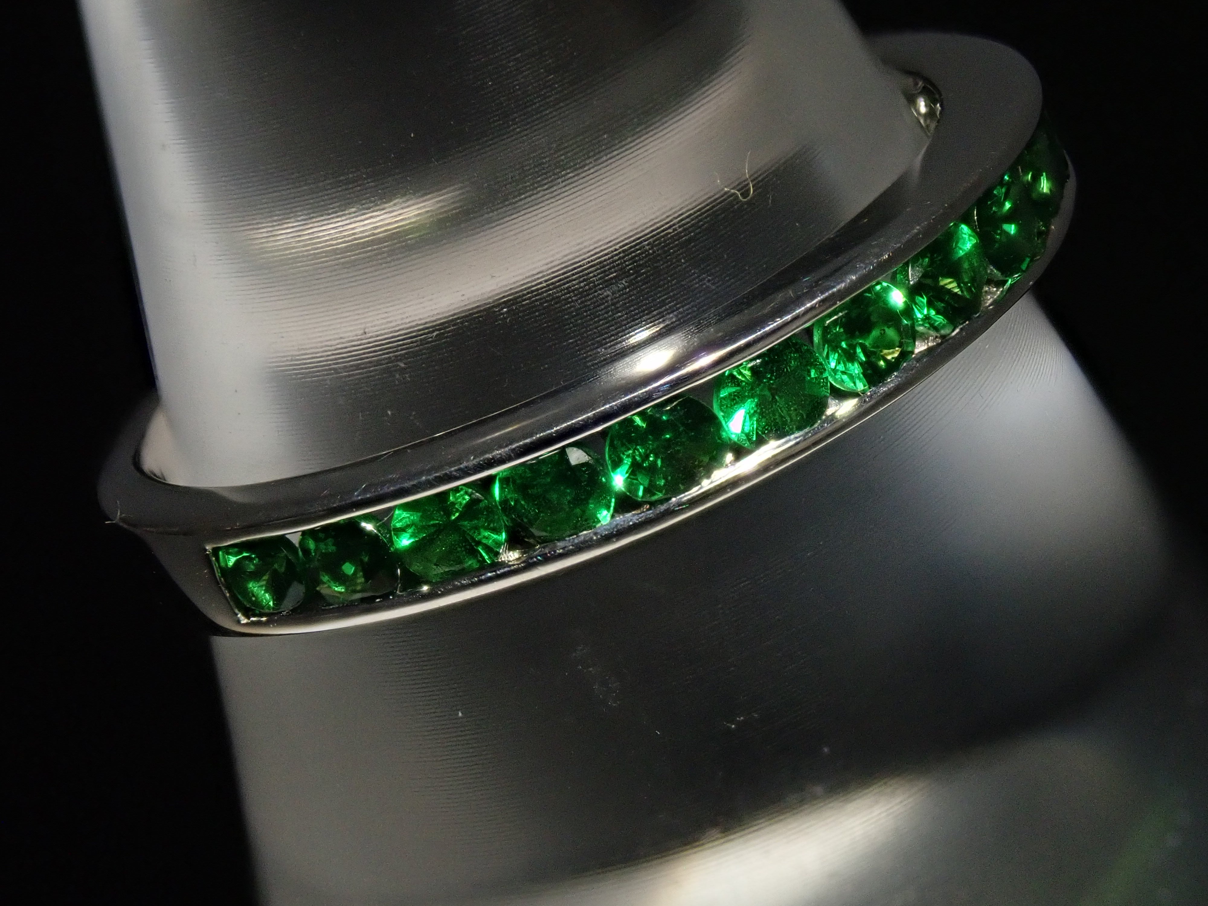 【22602546掲載】【カラフリ】K18WG ツァボライト 0.57ctct リング