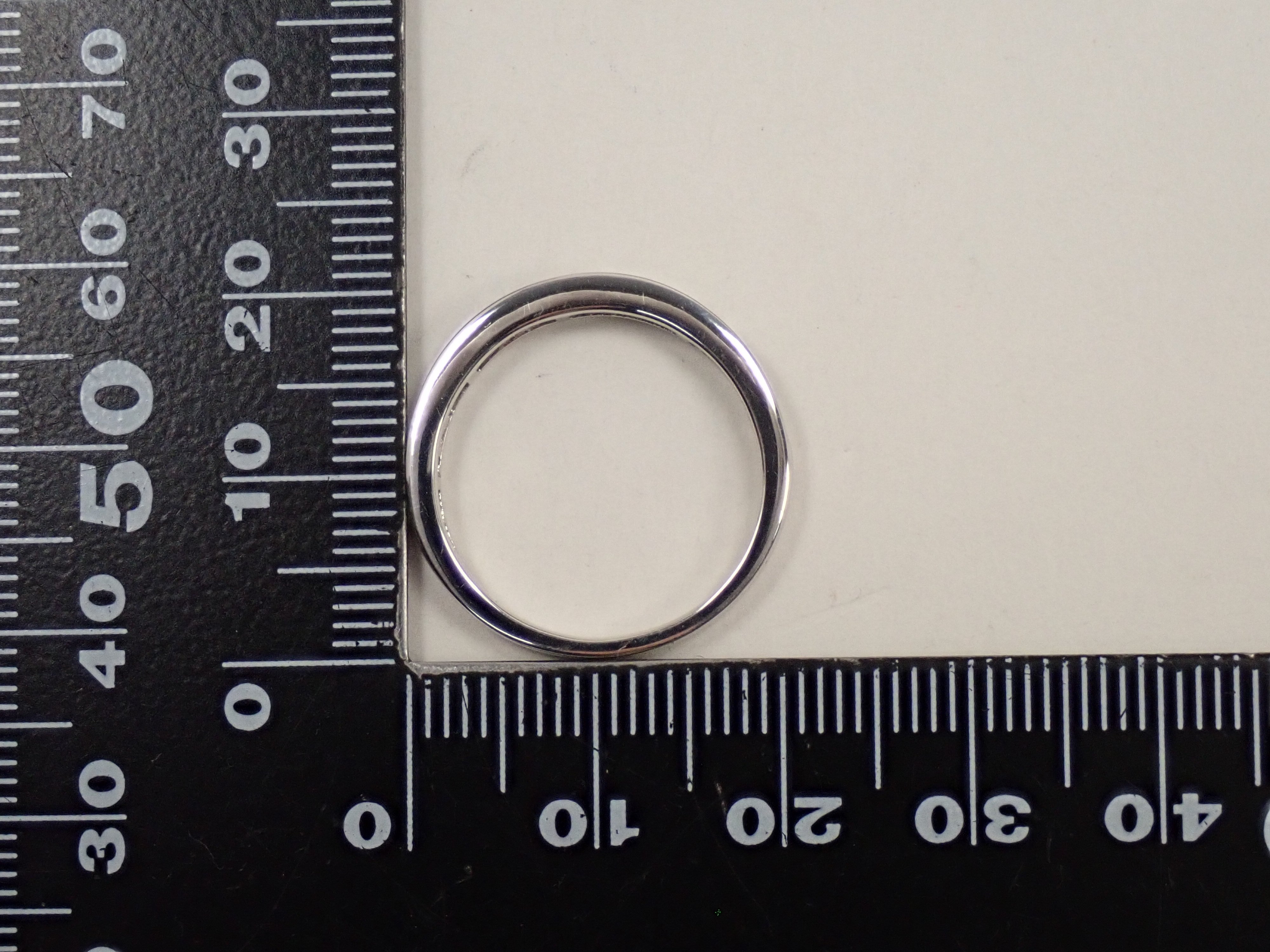 【22602546掲載】【カラフリ】K18WG ツァボライト 0.57ctct リング