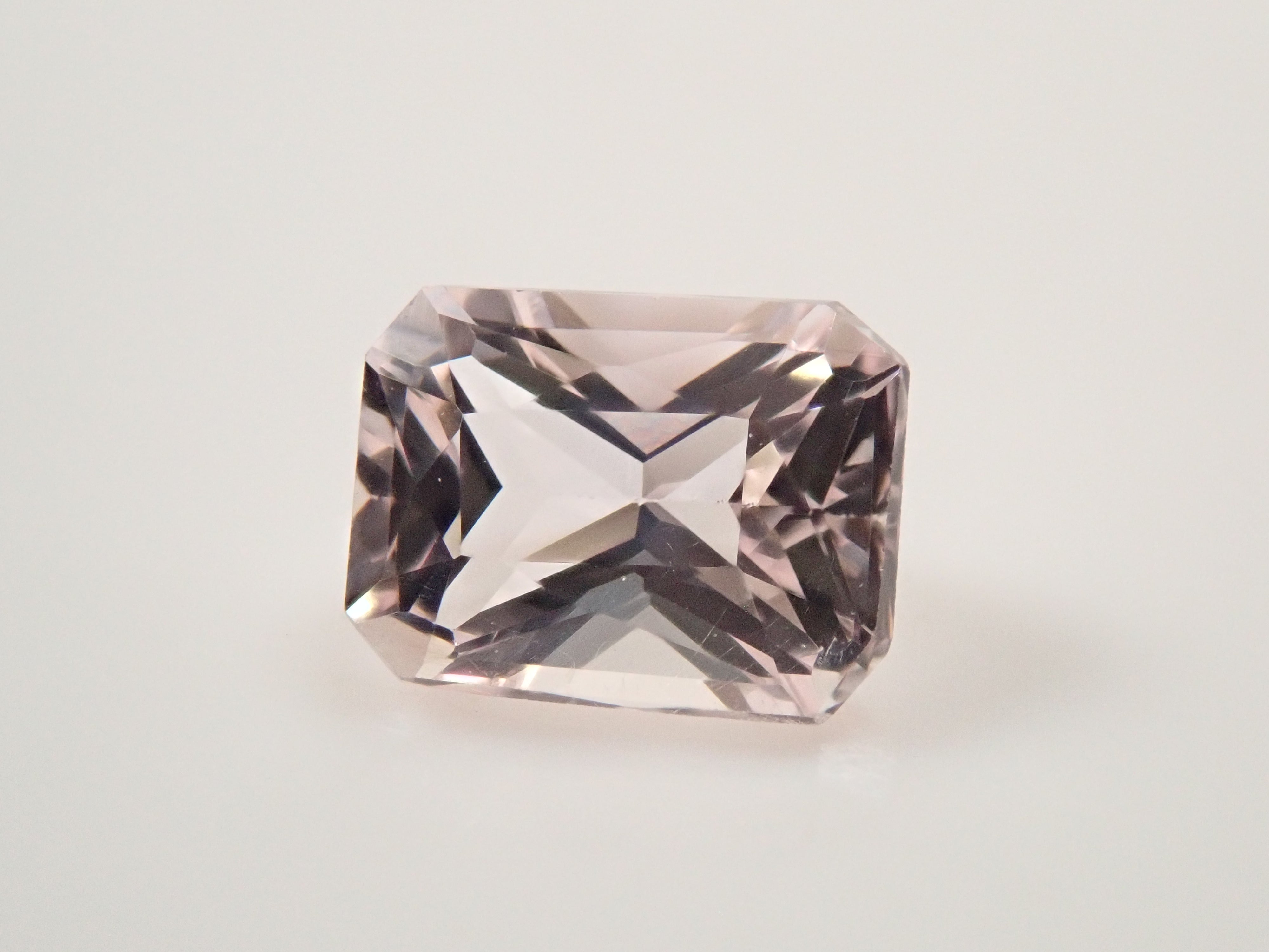 【12558413掲載】モルガナイト 0.460ctルース