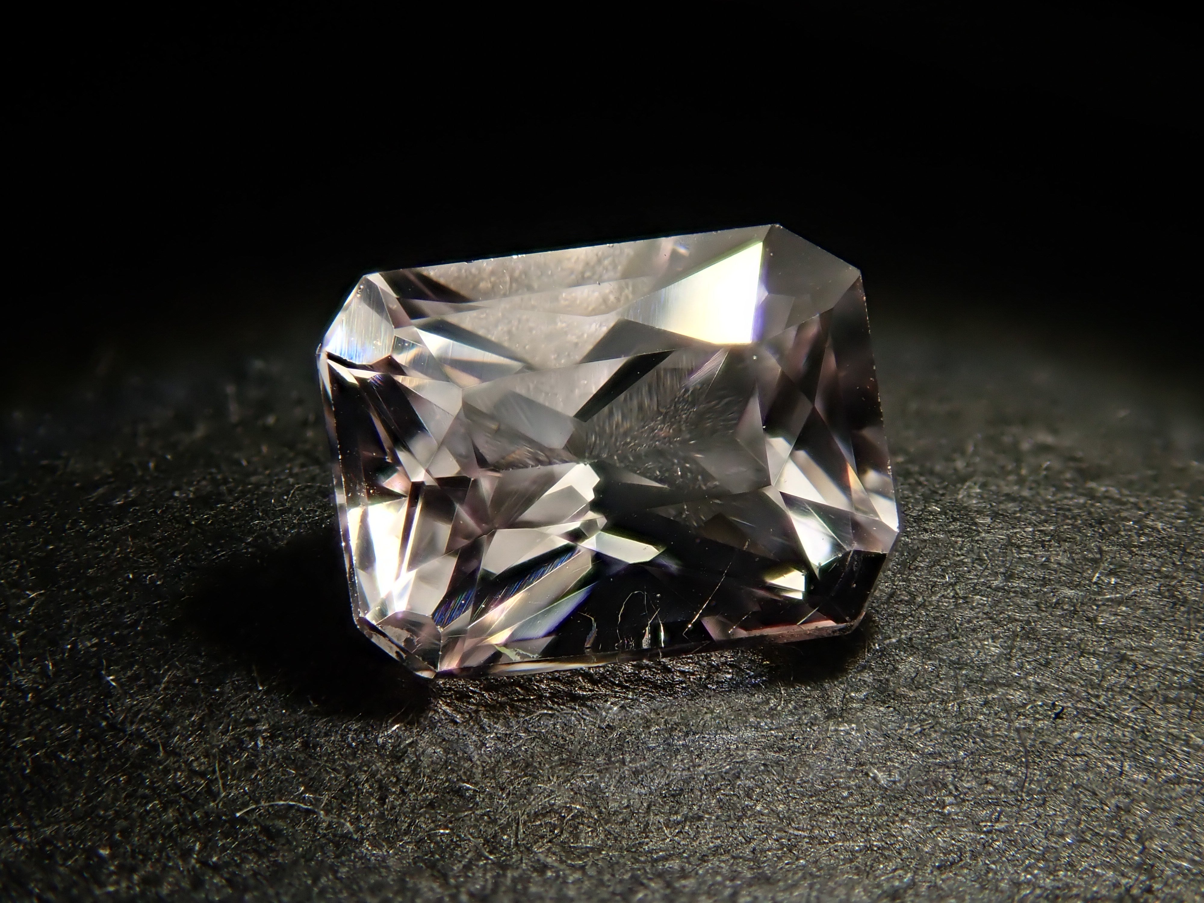 【12558413掲載】モルガナイト 0.460ctルース