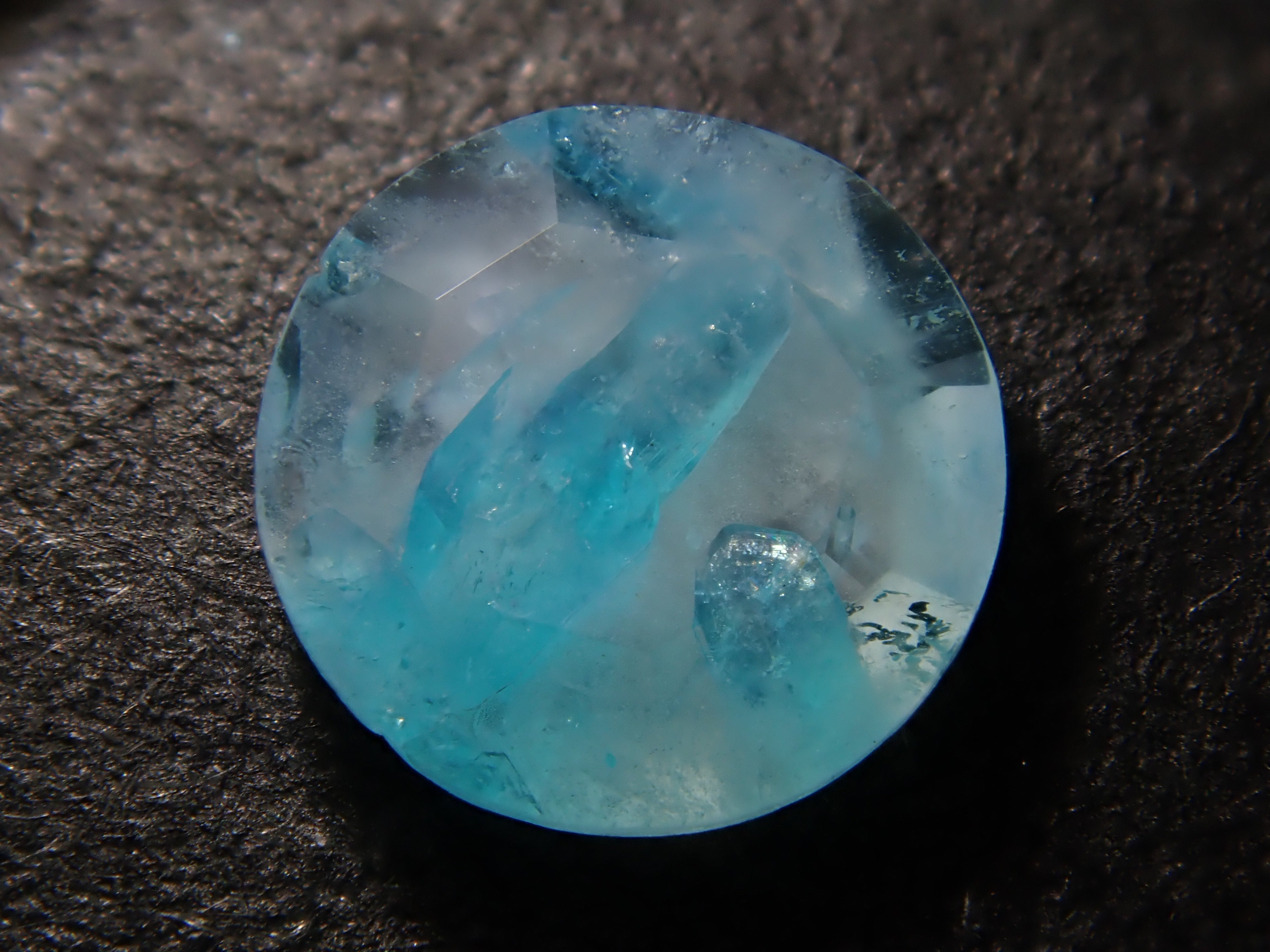 【12555695掲載】ブラジル産パライバトルマリンインクォーツ 0.313ctルース