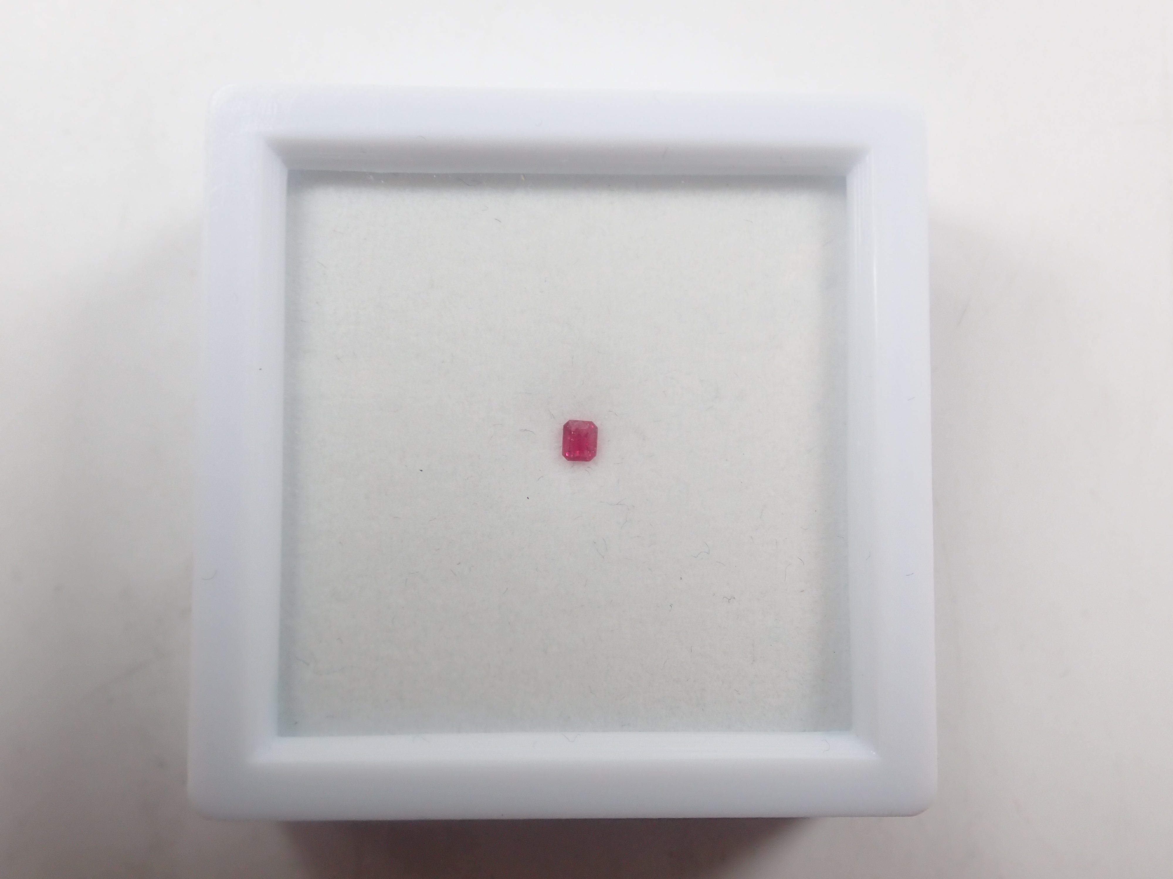 《Limited Edition - Pop-up Event Special》Gem Gacha 💎 Win gems such as red sapphire with a certificate, chameleon diamond, imperial topaz, alexandrite, and gems polished by Mr. Sanje. 《Multiple Purchase Discount Available》