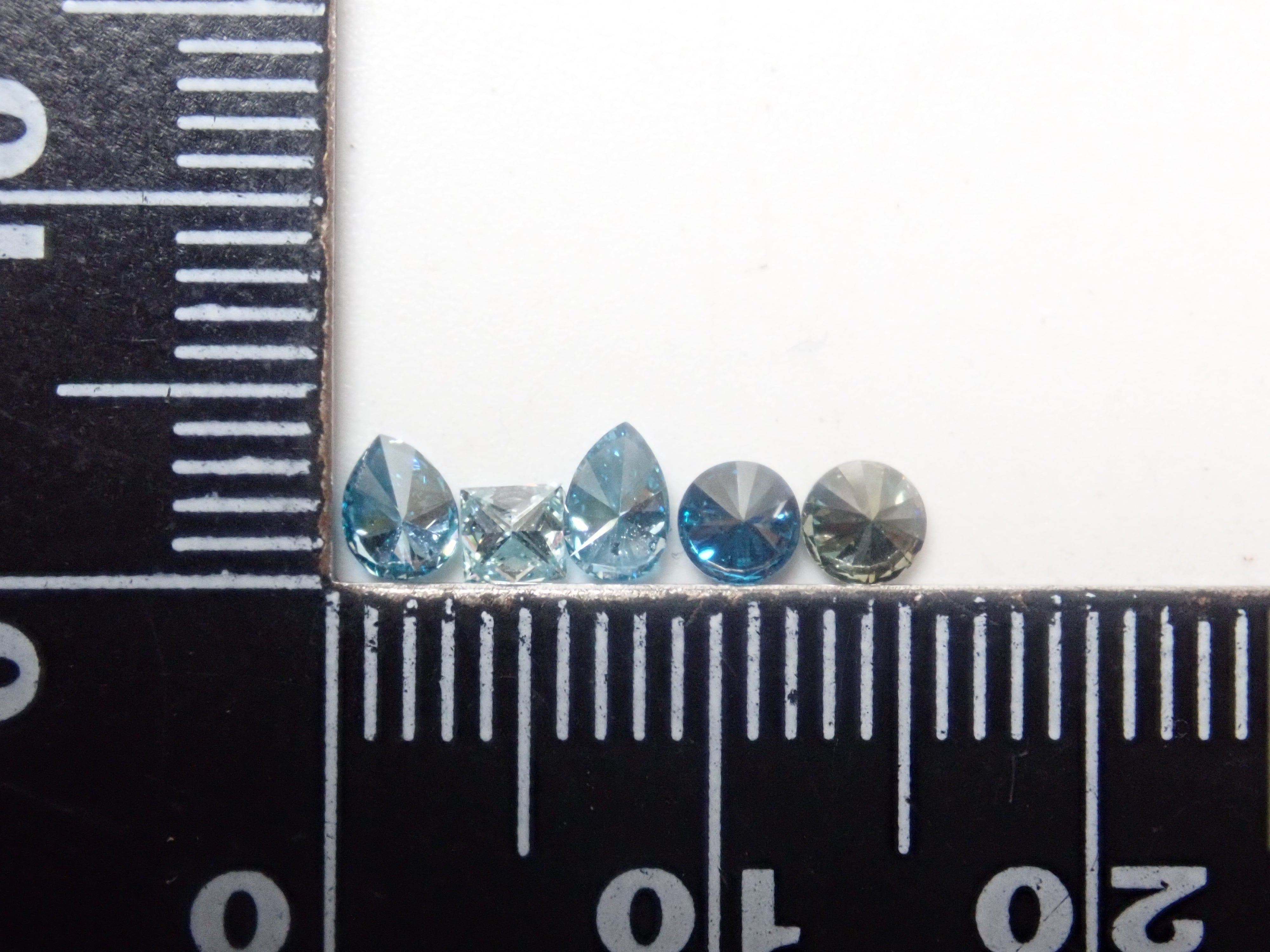 Limited to 10 stones: London Blue Diamond Gacha Loose Stone (including 3.6mm, VS-SI grade equivalent, treated) [Multiple purchase discounts available]