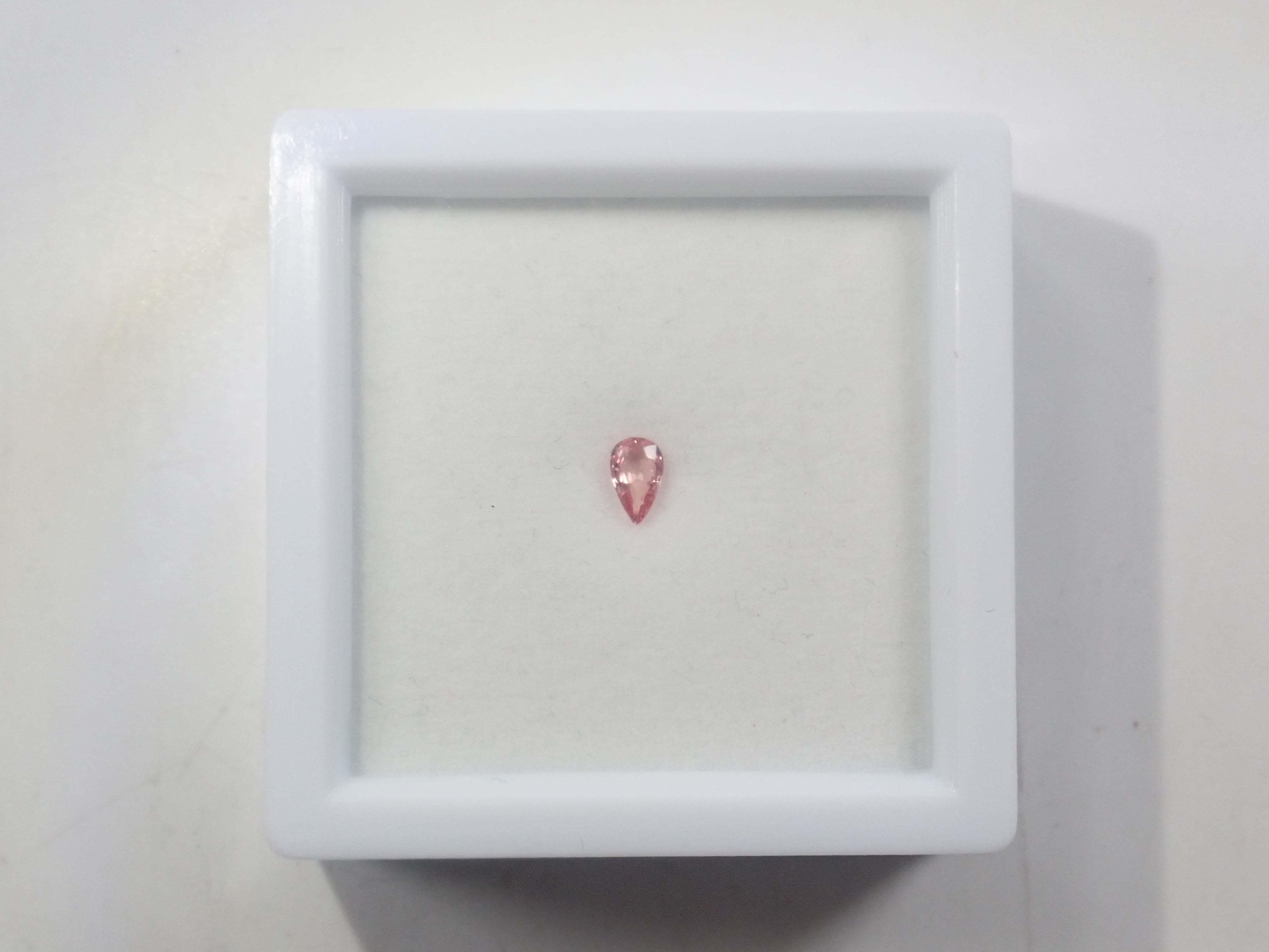 《Limited Edition - Pop-up Event Special》Gem Gacha 💎 Win gems such as red sapphire with a certificate, chameleon diamond, imperial topaz, alexandrite, and gems polished by Mr. Sanje. 《Multiple Purchase Discount Available》