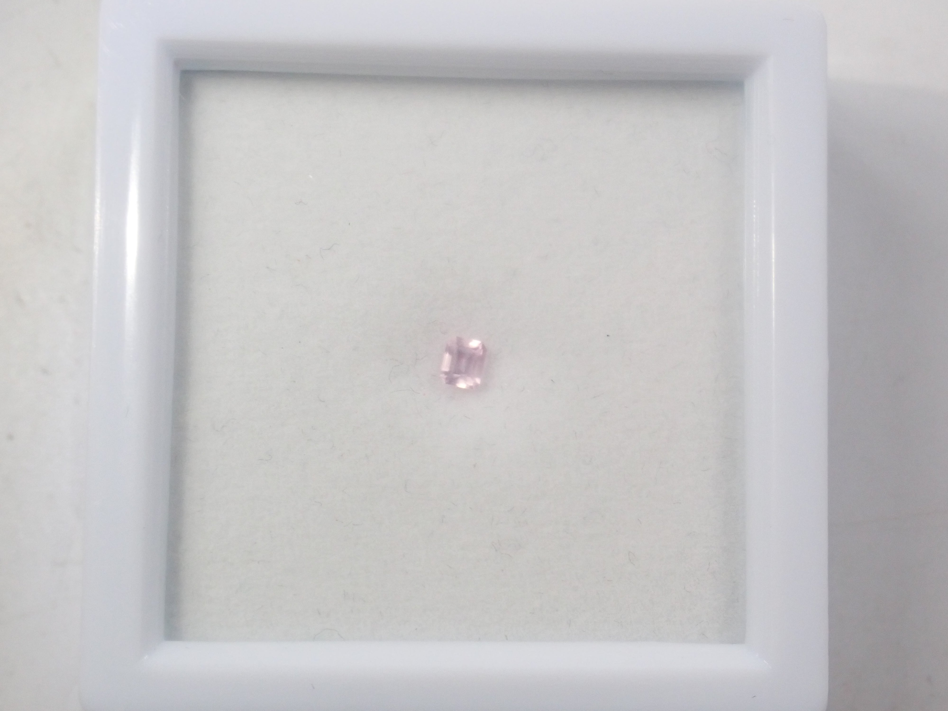 《Limited Edition - Pop-up Event Special》Gem Gacha 💎 Win gems such as red sapphire with a certificate, chameleon diamond, imperial topaz, alexandrite, and gems polished by Mr. Sanje. 《Multiple Purchase Discount Available》