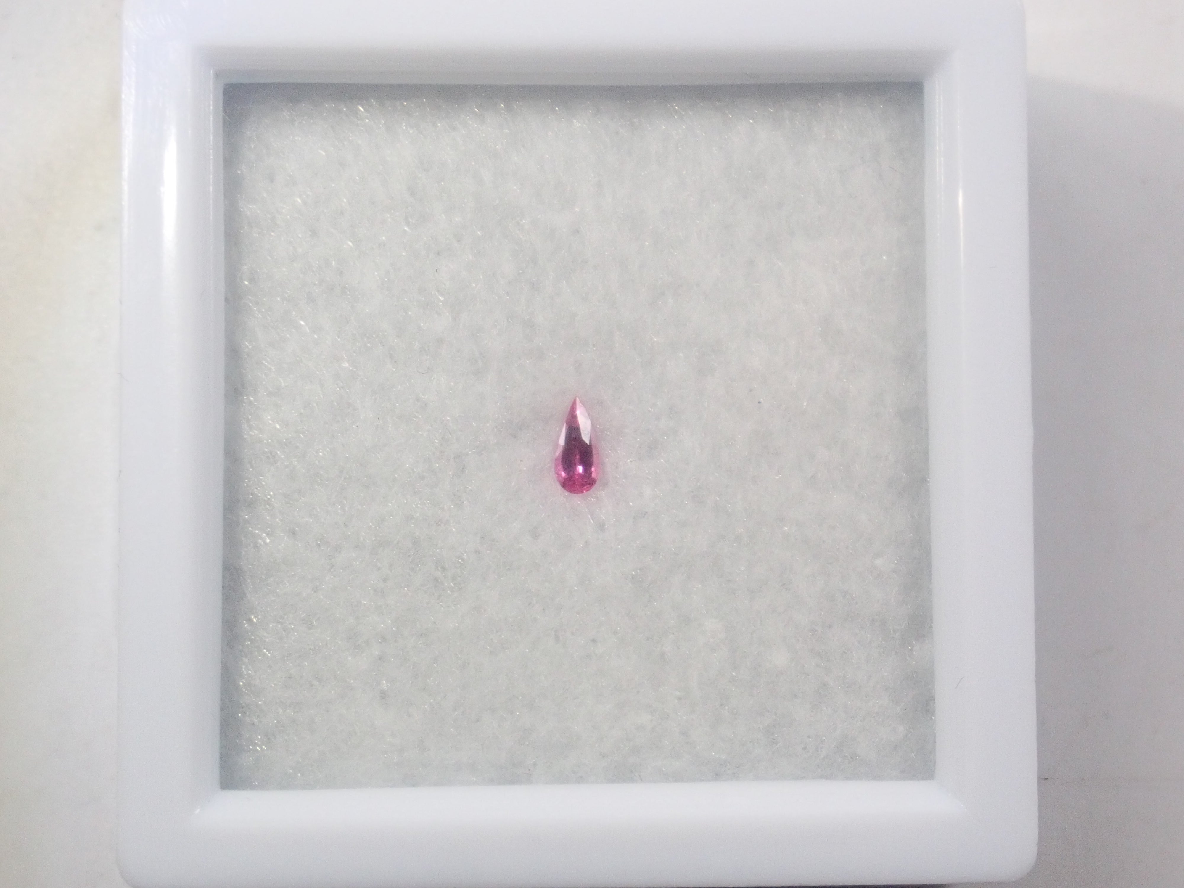 《Limited Edition - Pop-up Event Special》Gem Gacha 💎 Win gems such as red sapphire with a certificate, chameleon diamond, imperial topaz, alexandrite, and gems polished by Mr. Sanje. 《Multiple Purchase Discount Available》