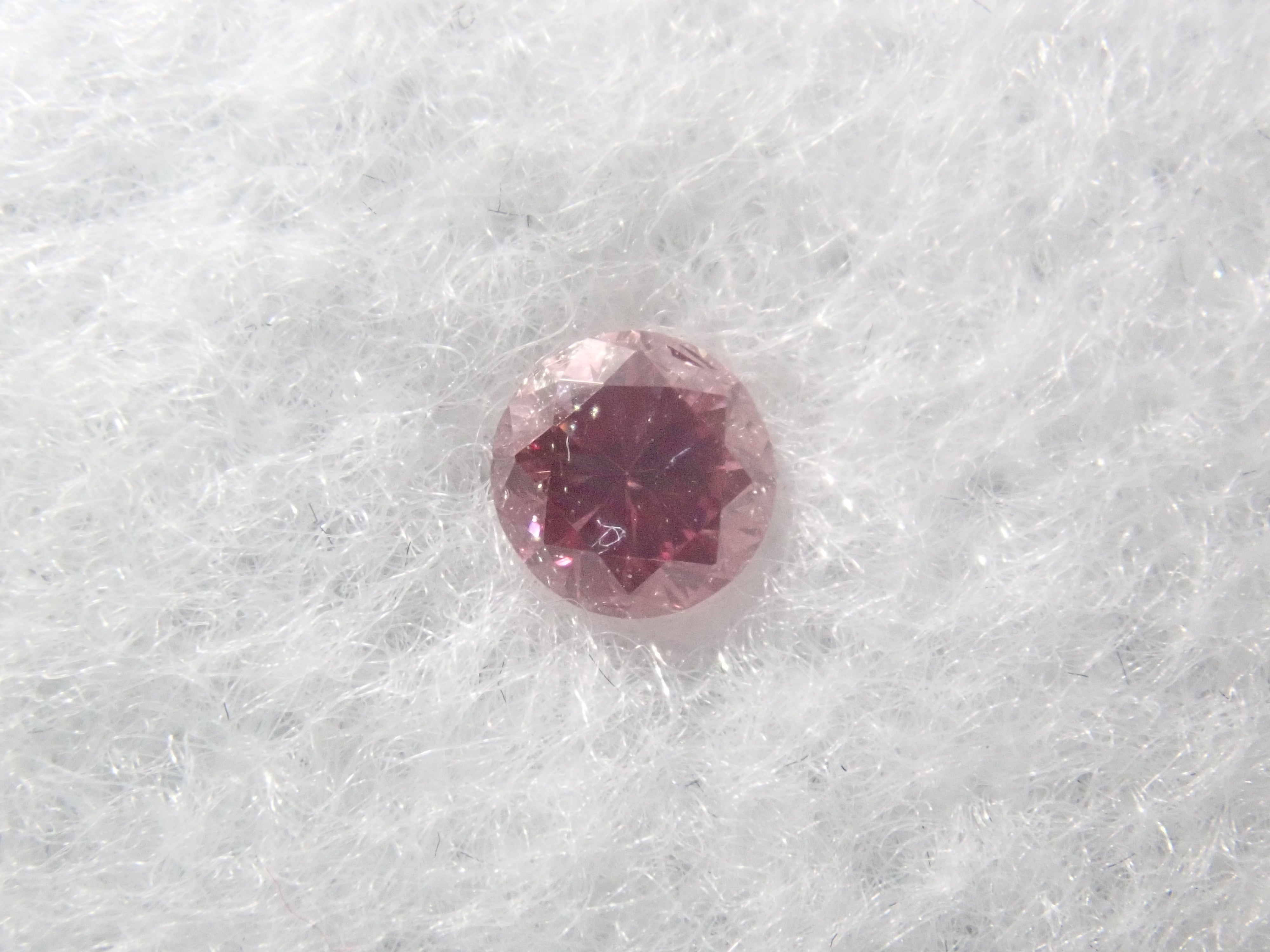 《Limited Edition - Pop-up Event Special》Gem Gacha 💎 Win gems such as red sapphire with a certificate, chameleon diamond, imperial topaz, alexandrite, and gems polished by Mr. Sanje. 《Multiple Purchase Discount Available》