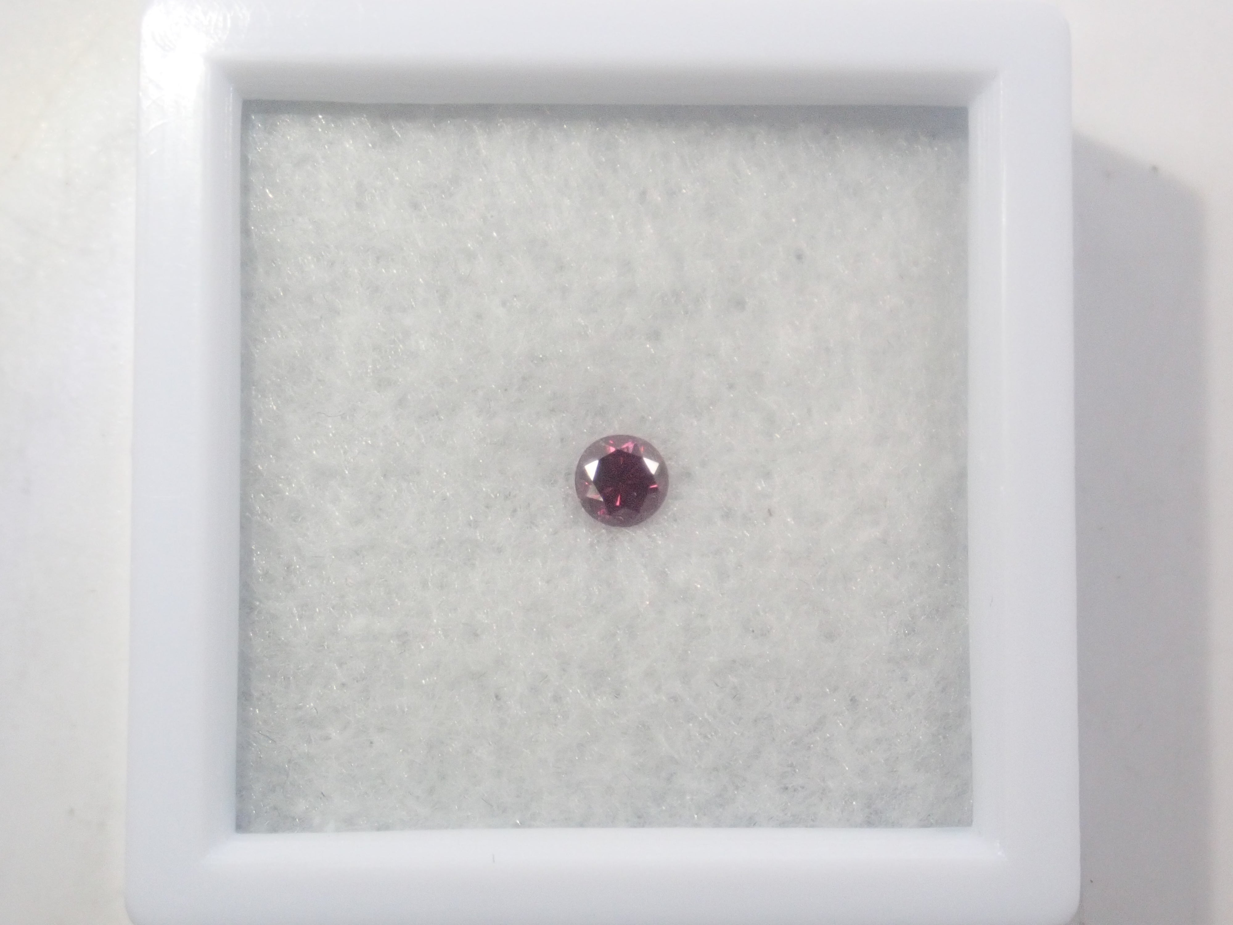 《Limited Edition - Pop-up Event Special》Gem Gacha 💎 Win gems such as red sapphire with a certificate, chameleon diamond, imperial topaz, alexandrite, and gems polished by Mr. Sanje. 《Multiple Purchase Discount Available》