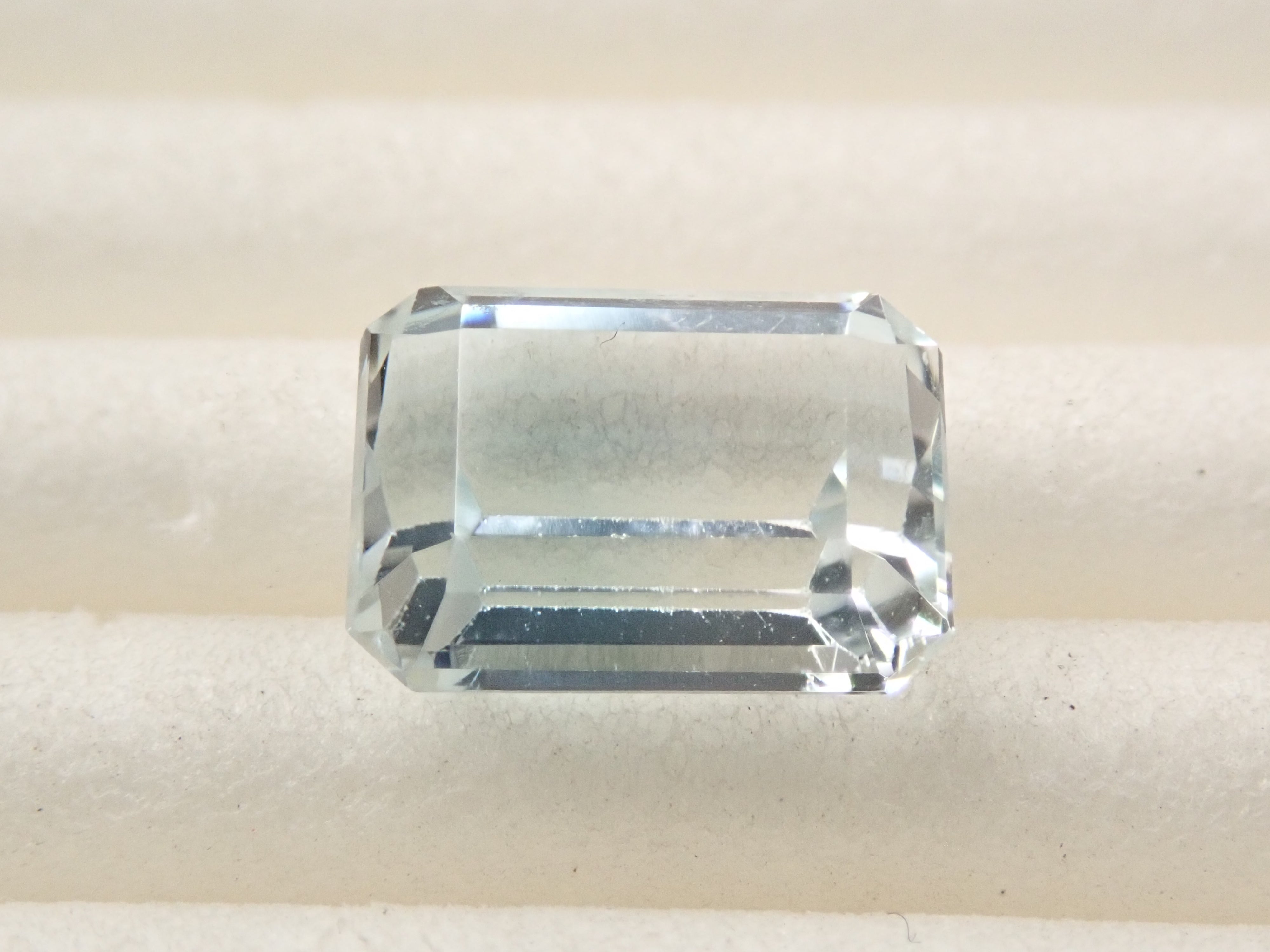 ブラジル産バイカラートパーズ 1.789ctルース