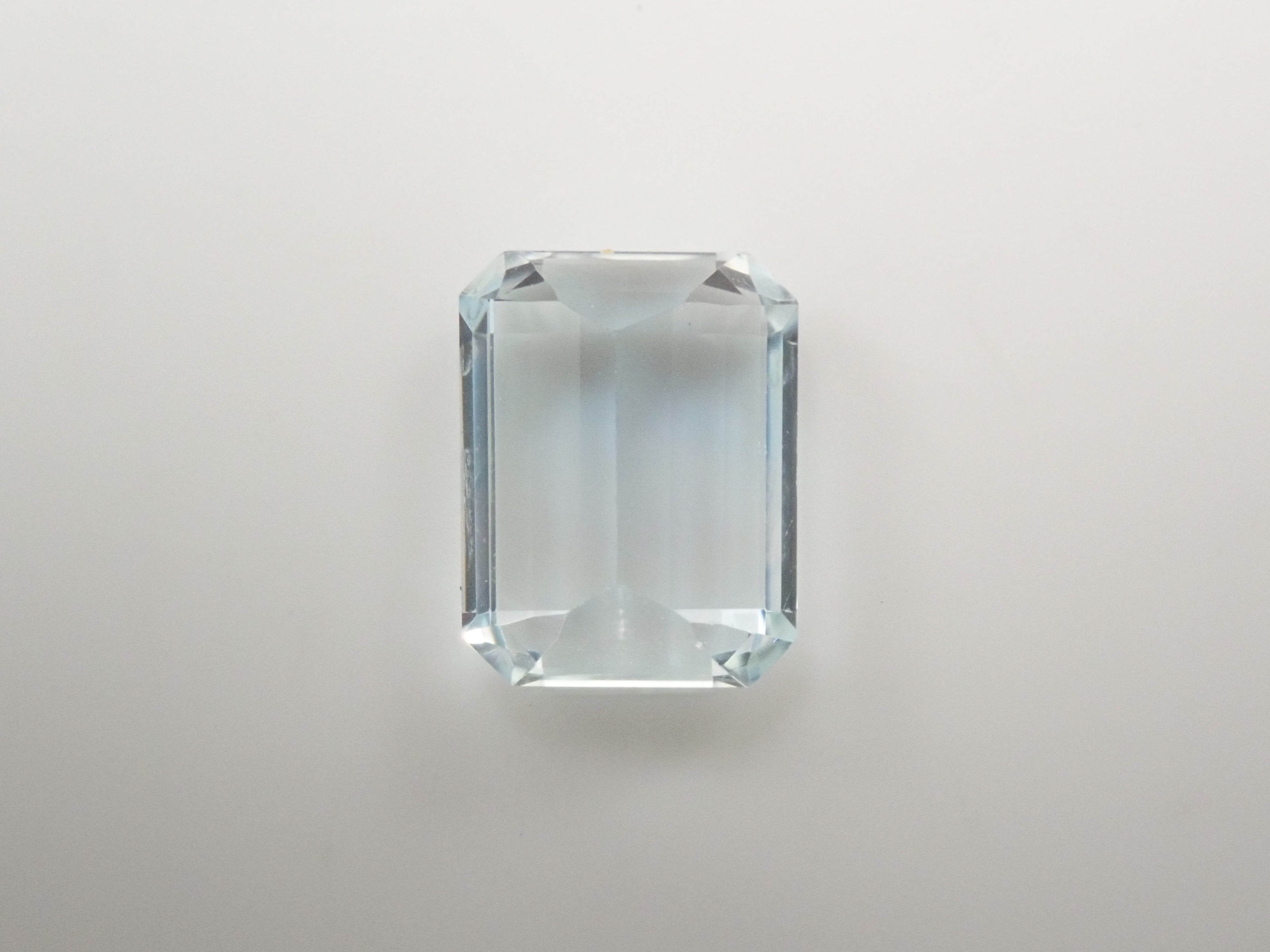 ブラジル産バイカラートパーズ 1.789ctルース