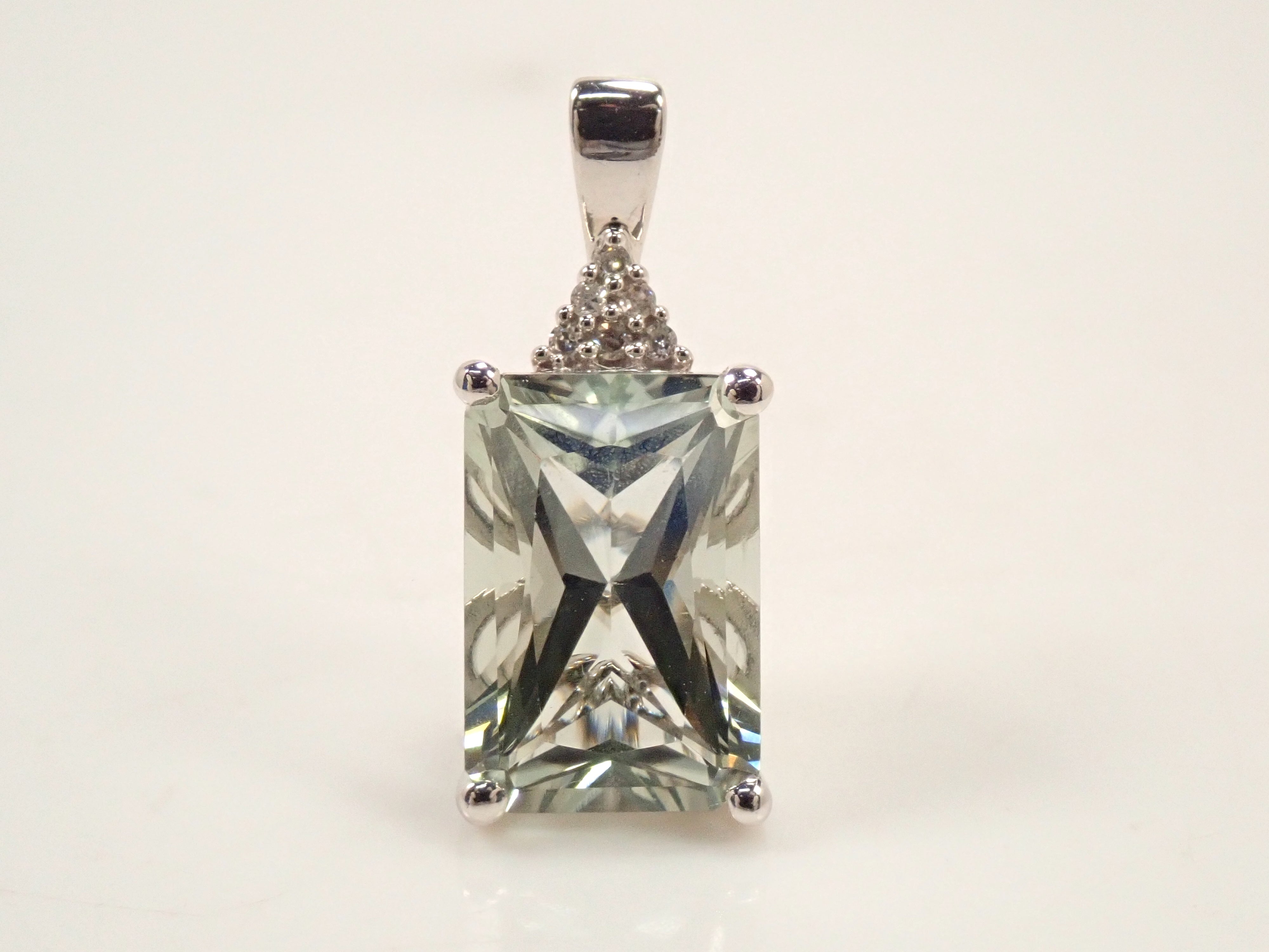 【4/12 22時販売】【カラフリ】K18WG グリーンクォーツ ペンダントトップ（ネックレストップ）