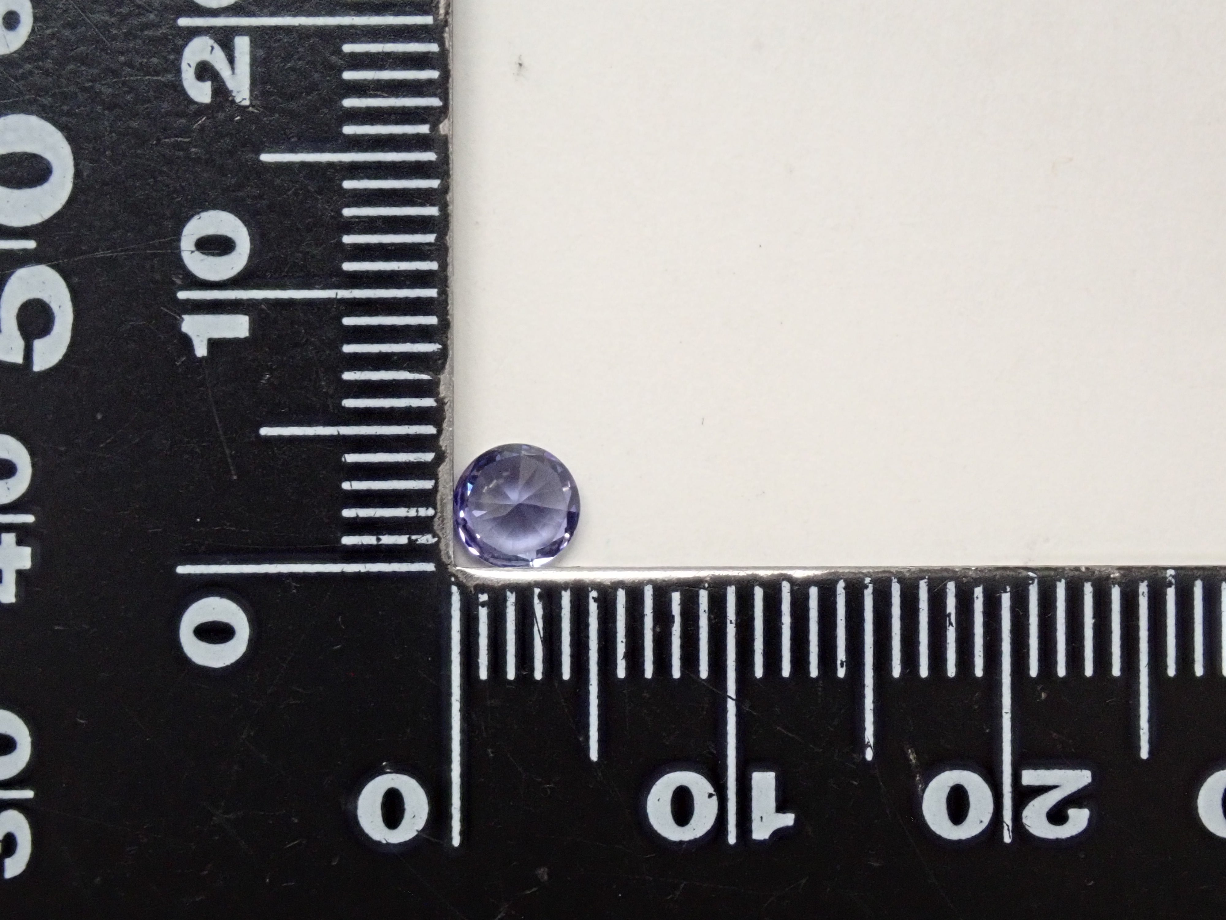 マダガスカル産ヴァイオレットサファイア 0.462ctルース