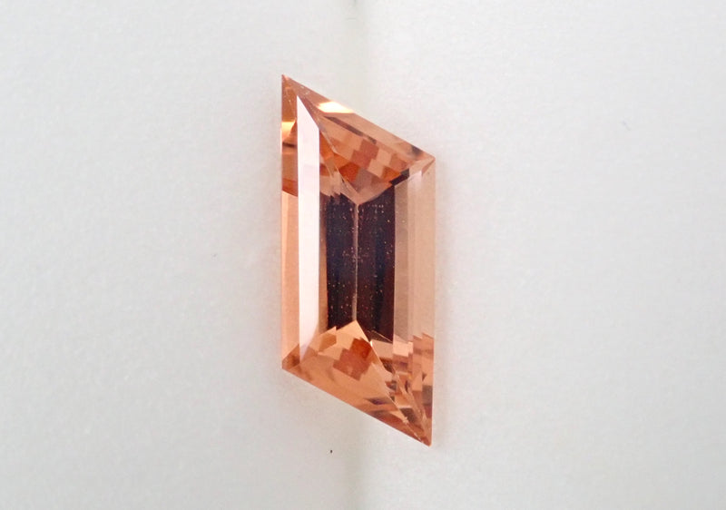 [On sale at 10pm on 4/14] [Mr. KEN] Topaz 0.950ct loose stone