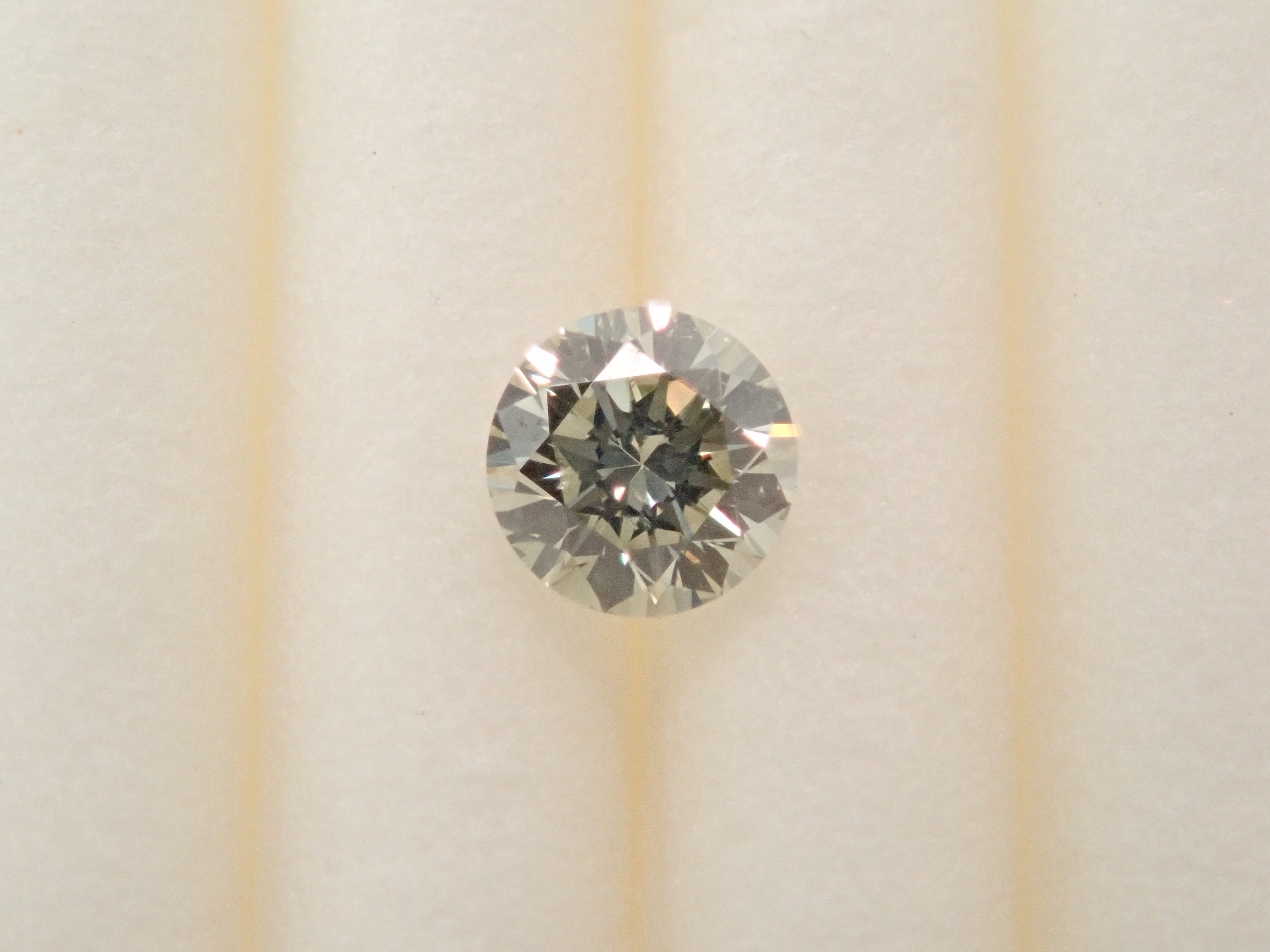 カメレオンダイヤモンド 0.128ctルース(FANCY LIGHT GRAY GREEN, SI-1)