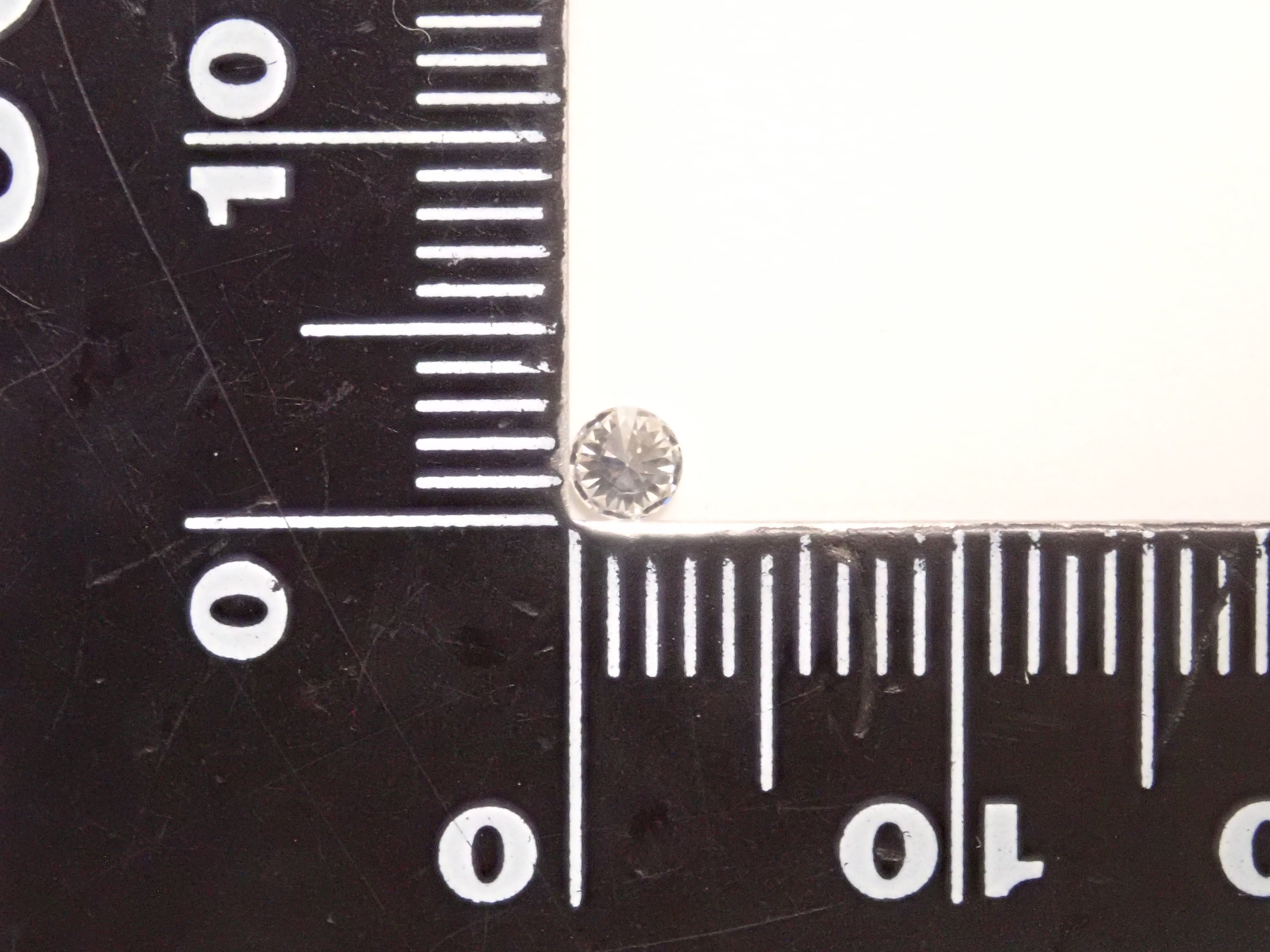 【32501878掲載】グレーダイヤモンド 0.109ctルース(VERY LIGHT GRAY, SI-1)