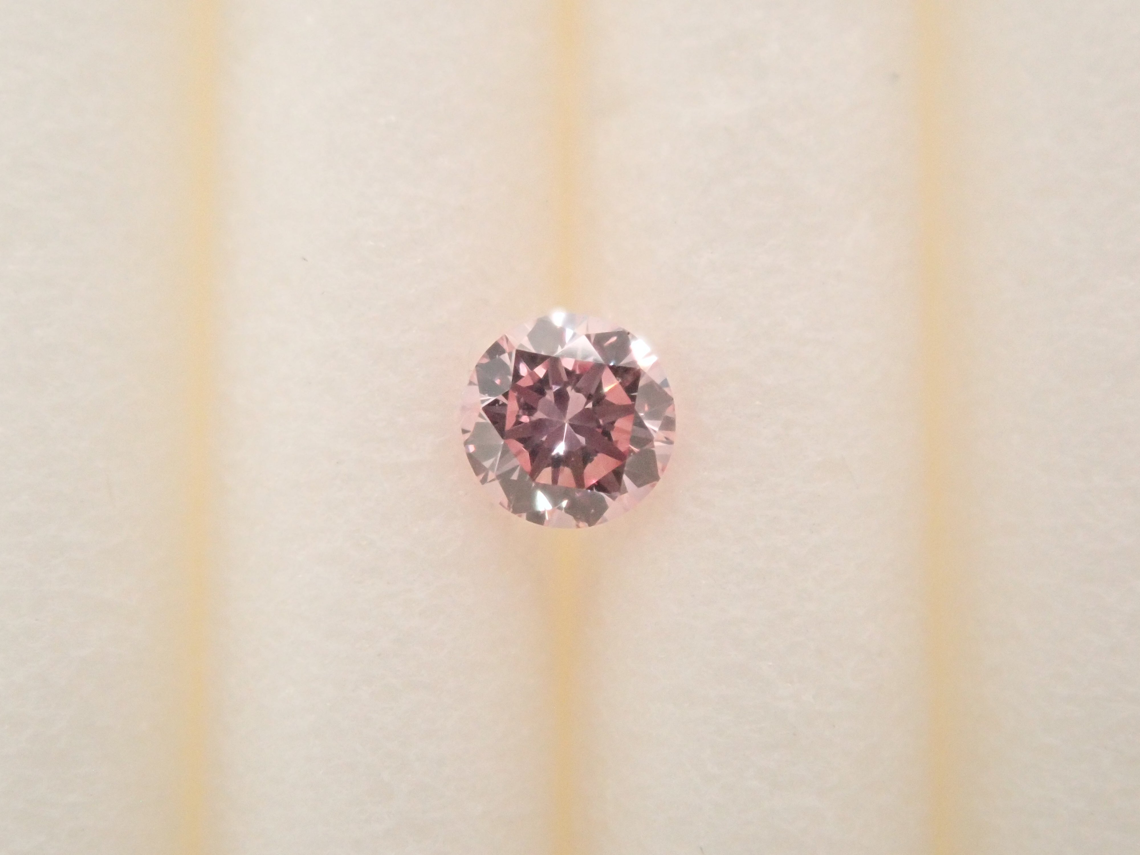 ピンクダイヤモンド 0.049ctルース(FANCY PINK, VS-1)