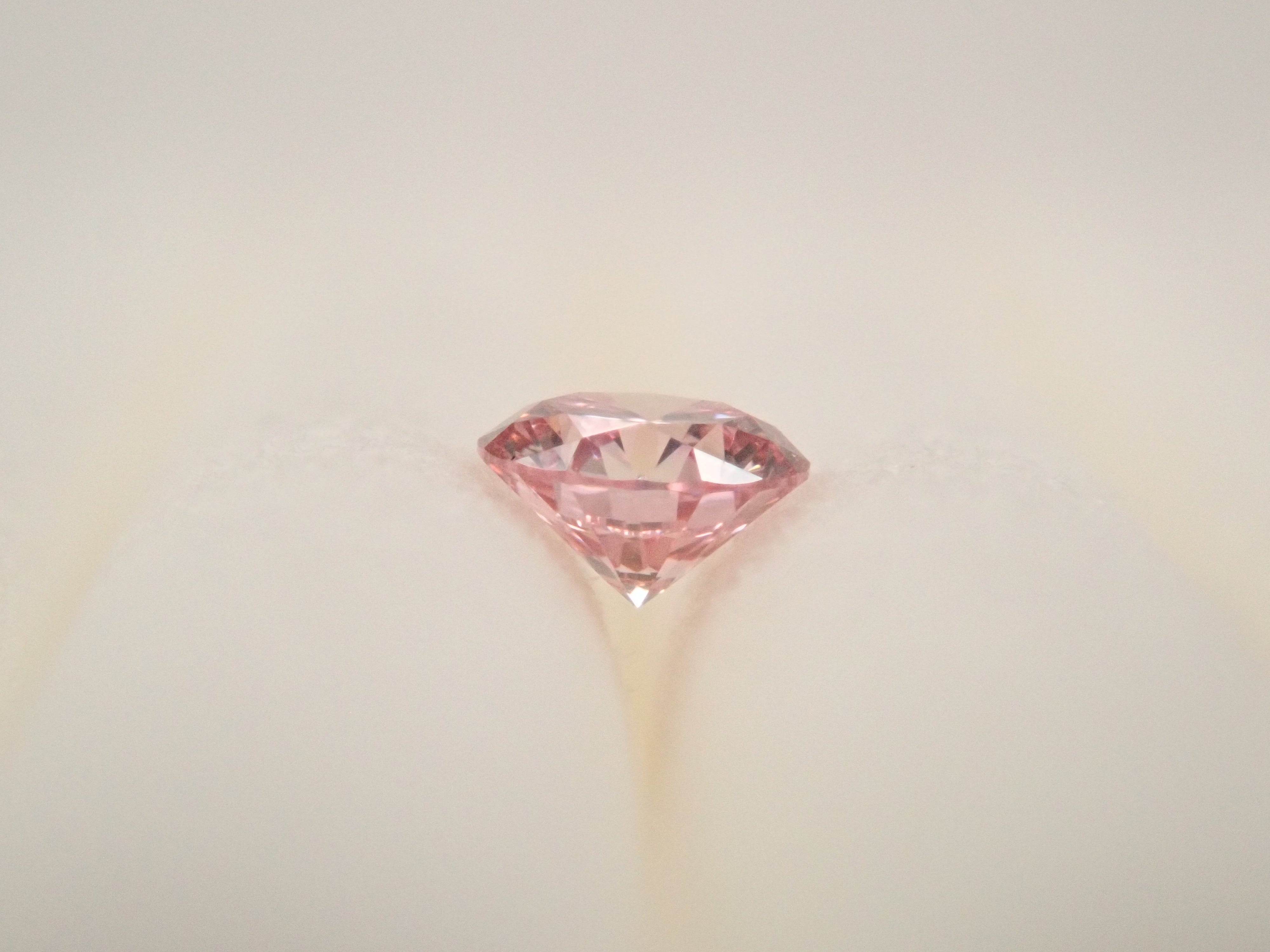 ピンクダイヤモンド 0.049ctルース(FANCY PINK, VS-1)