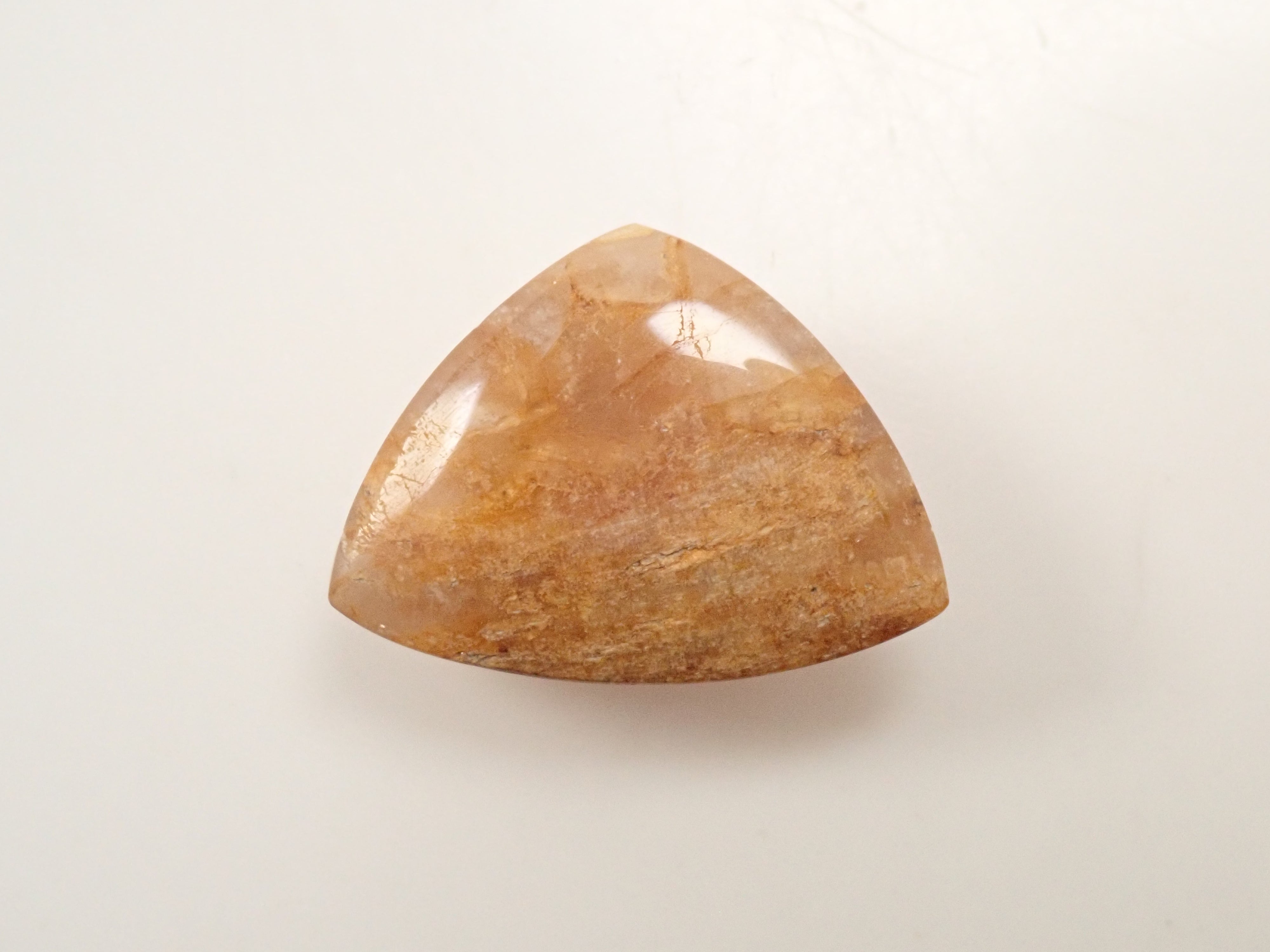 【12562824掲載】ミャンマー産マスグラバイト／ターフェアイト 15.472ctルース