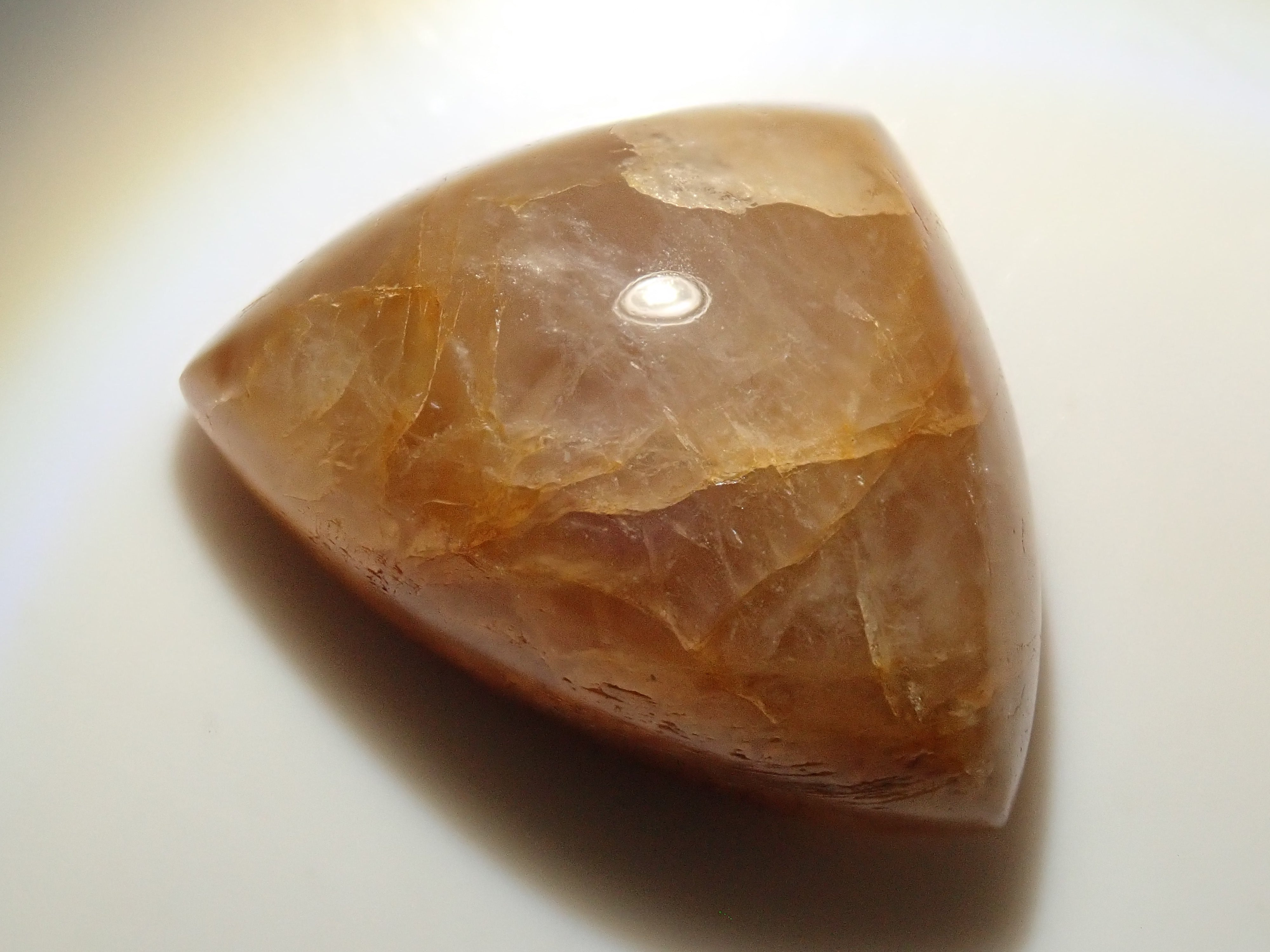 【12562824掲載】ミャンマー産マスグラバイト／ターフェアイト 15.472ctルース