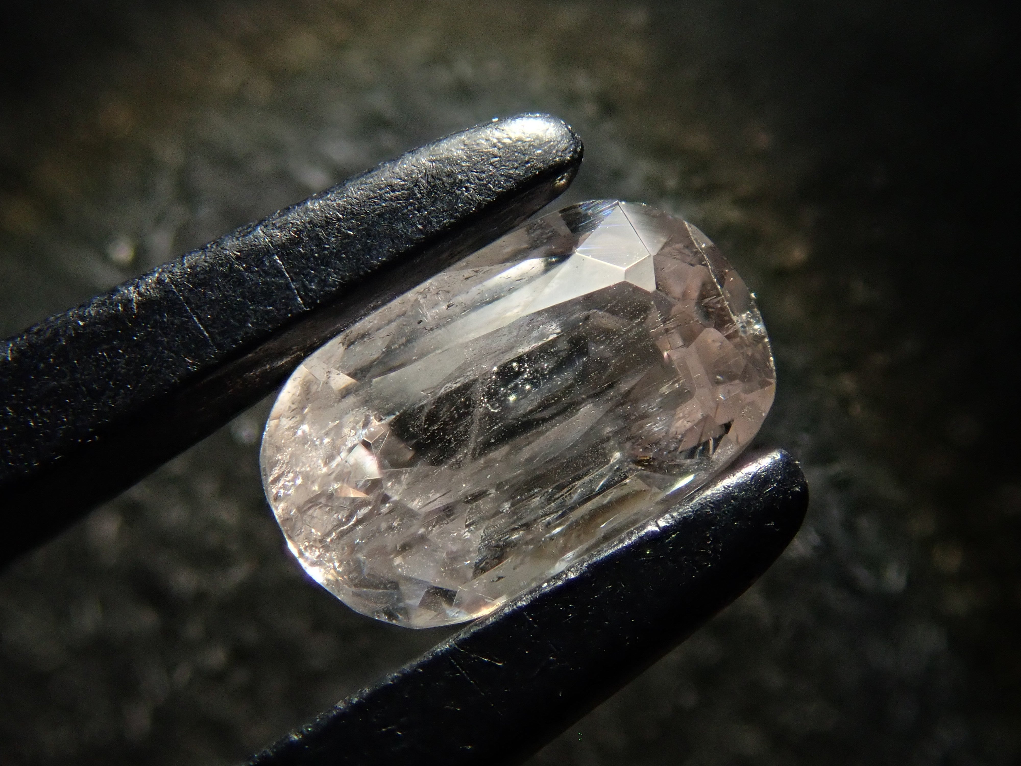 【12562826掲載】ミャンマー産マスグラバイト 0.351ctルース