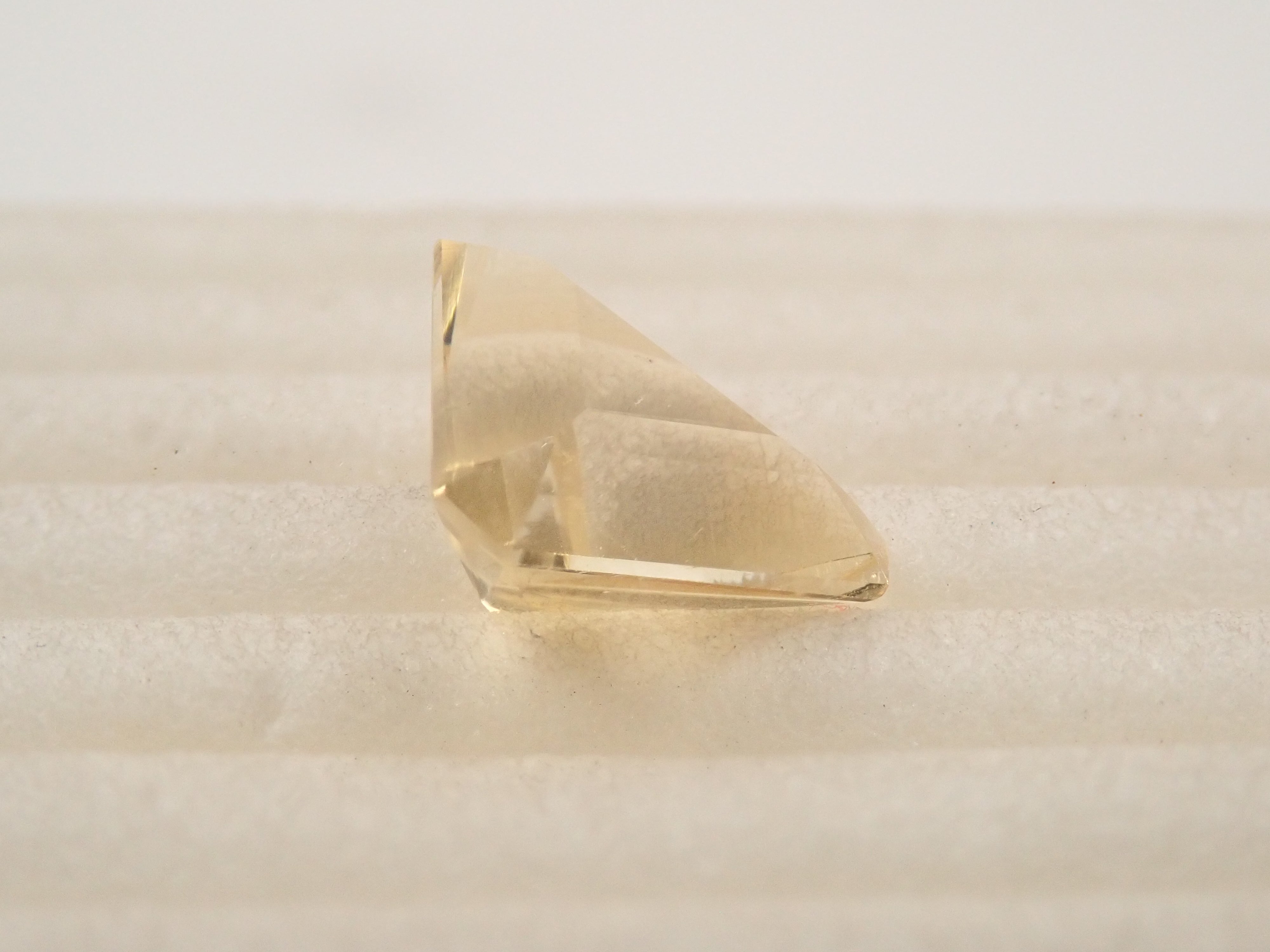 【12562830掲載】スキャポライト 1.780ctルース