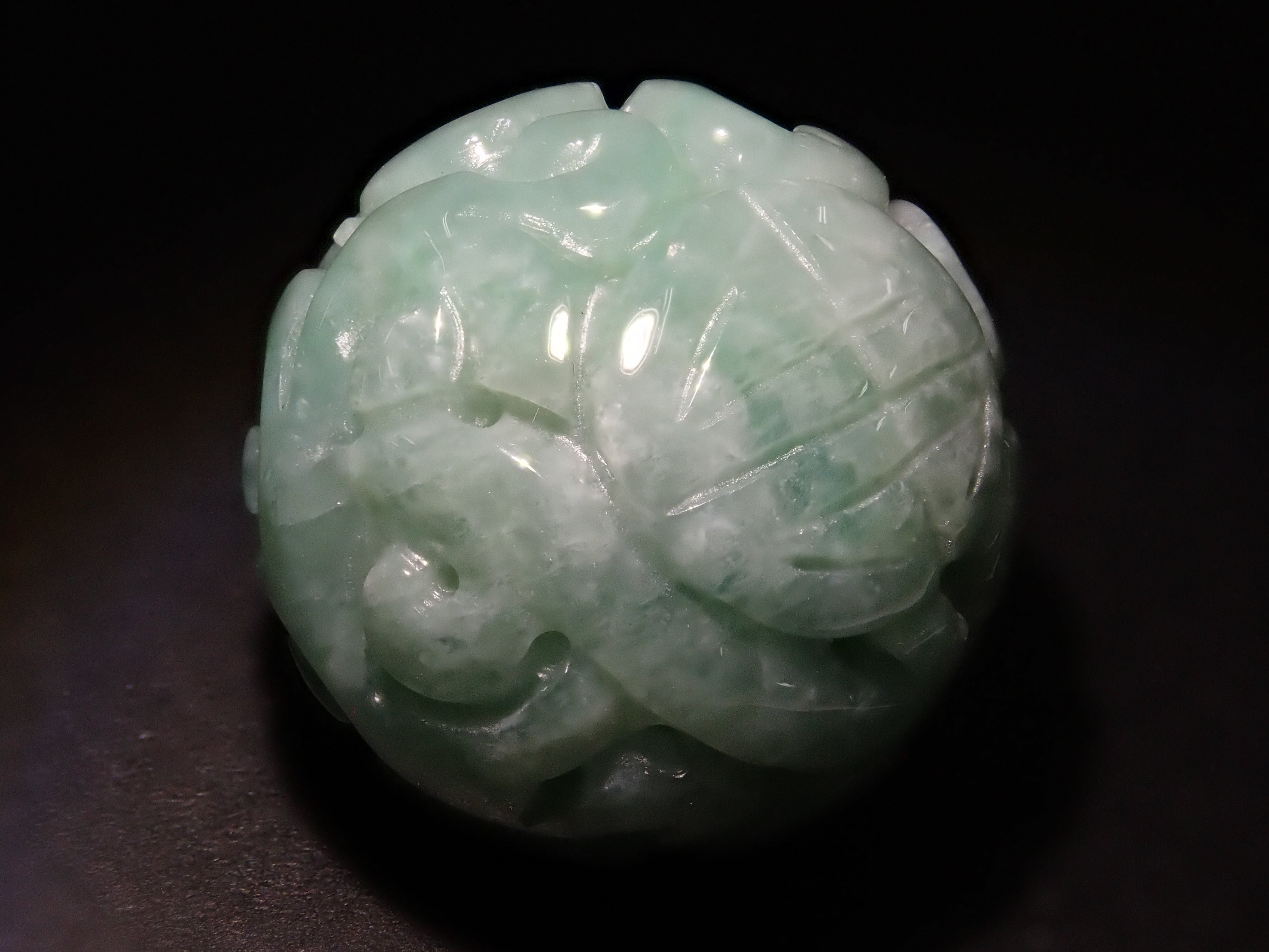 翡翠（ヒスイ） 69.859ctルース