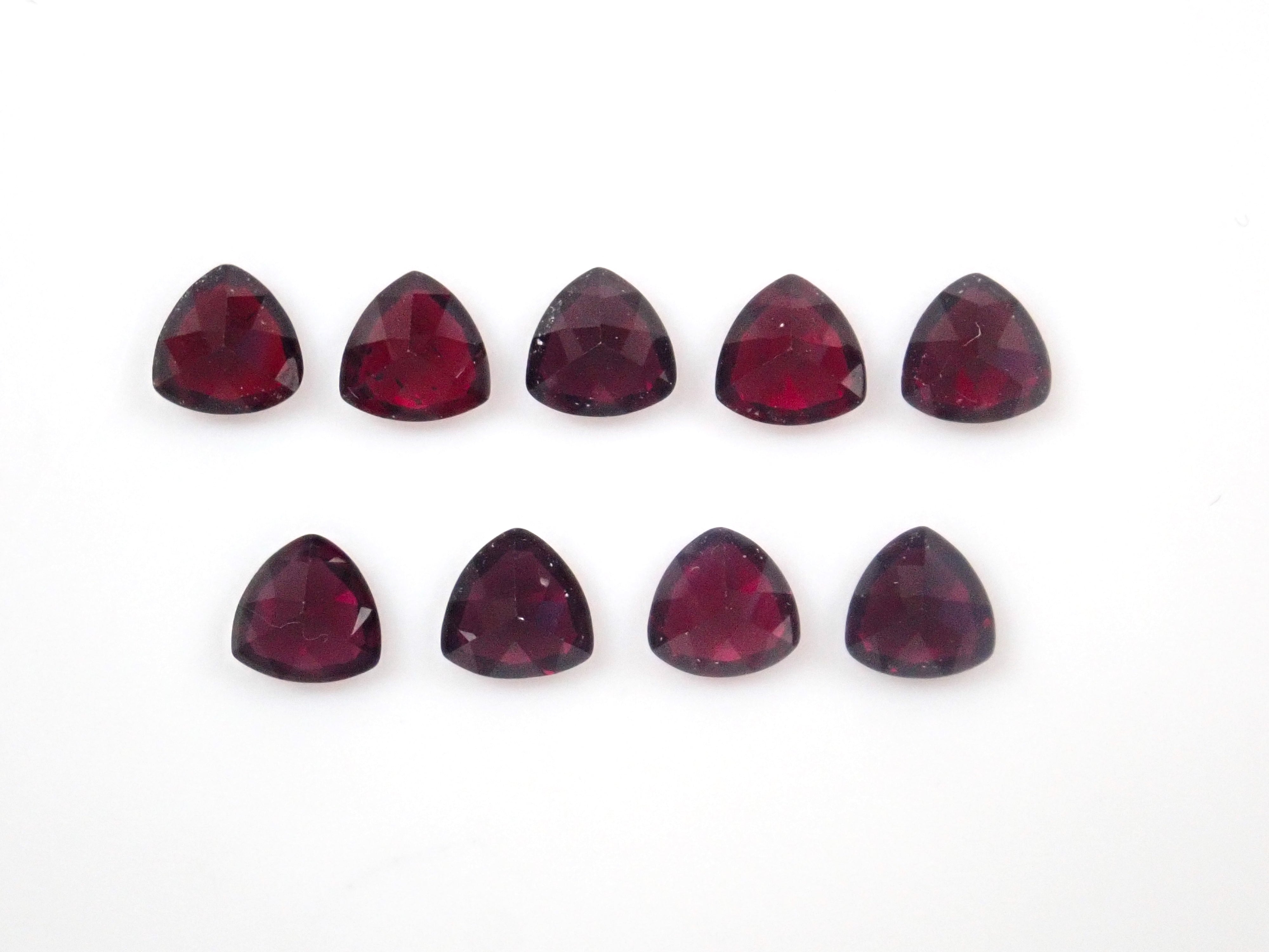 [Limited to 9 stones] American Anthill Garnet (Chrome Pyrope Garnet, Trilliant Cut 4.0mm) 1 loose stone [Multiple purchase discount available]