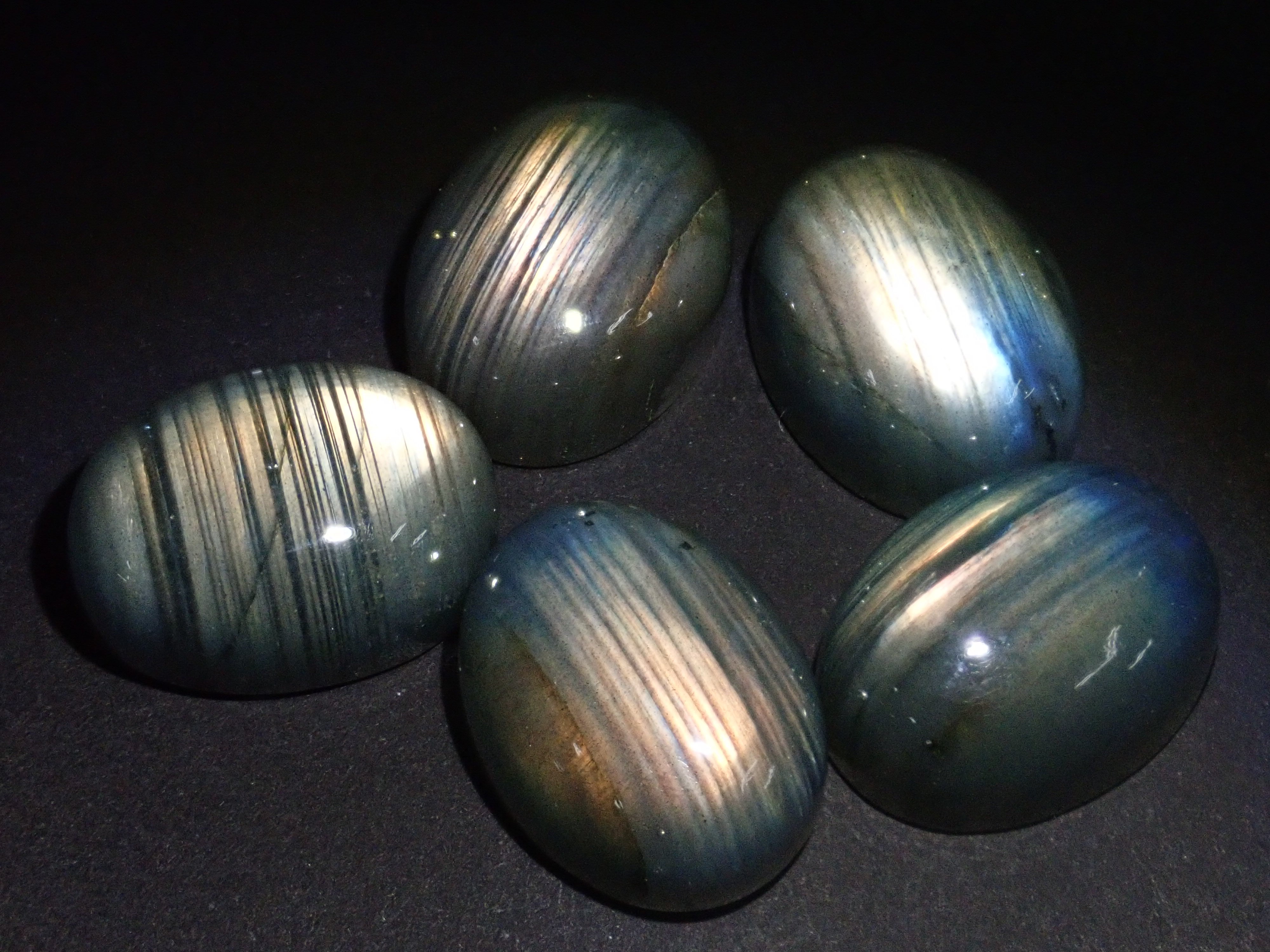 {2 stones remaining} 1 Labradorite loose stone (20 x 15 mm, for beginners) {Multiple purchase discounts available}