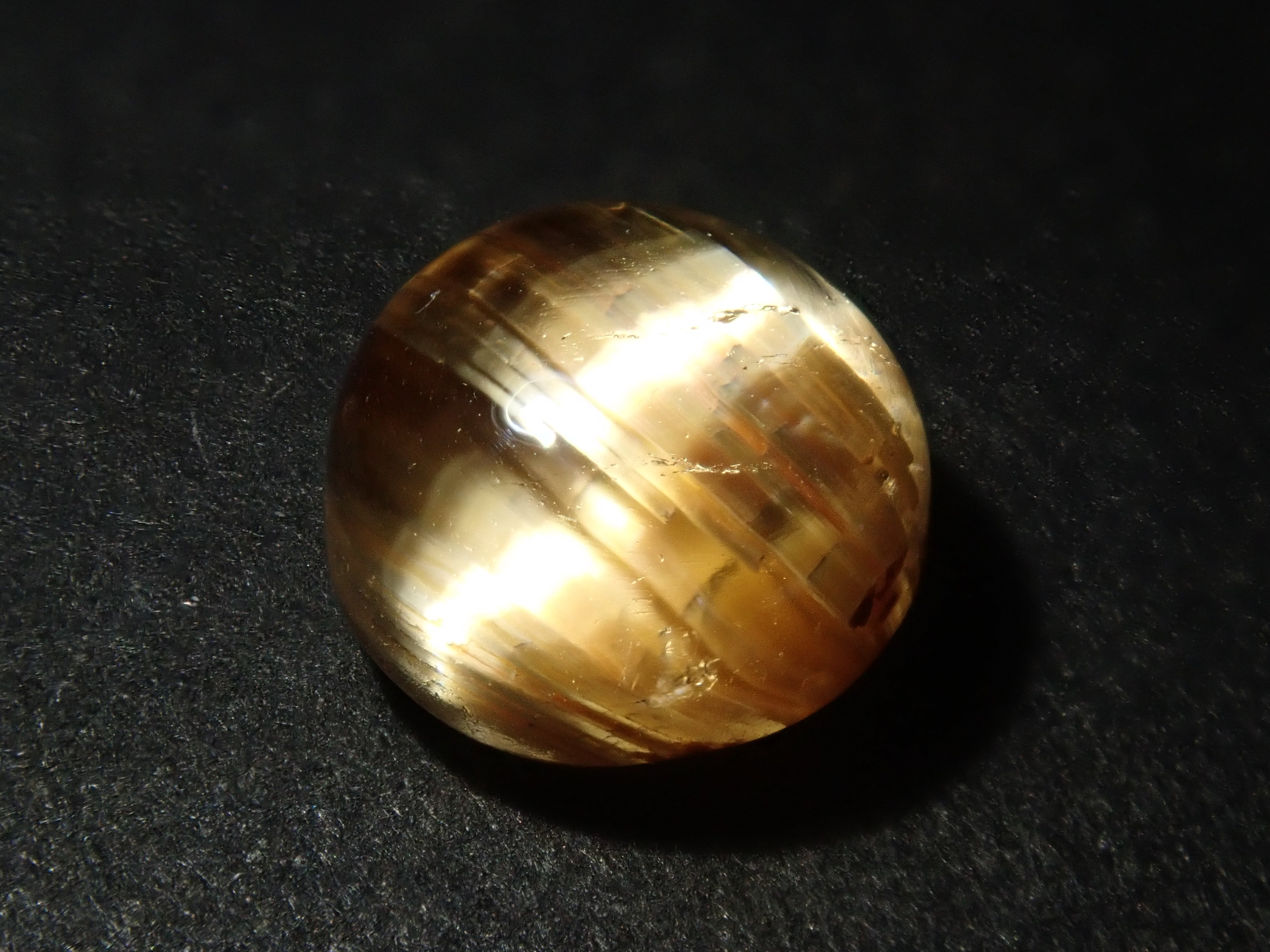 巴西金紅石英 (Rutile/Rutilated Quartz) 1 石散裝 (6.0-6.5mm，適合初學者)《可多買優惠》