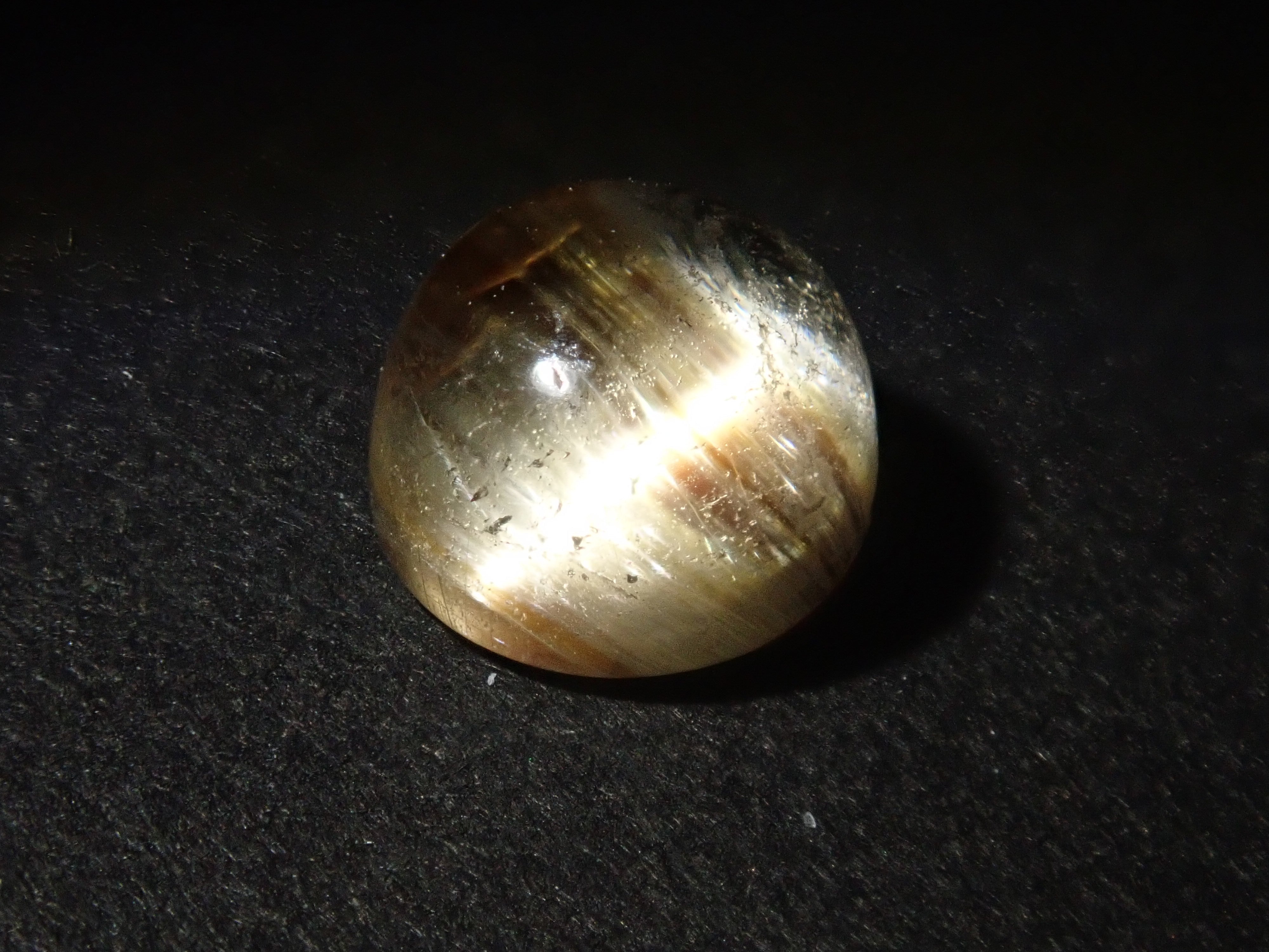 巴西金紅石英 (Rutile/Rutilated Quartz) 1 石散裝 (6.0-6.5mm，適合初學者)《可多買優惠》