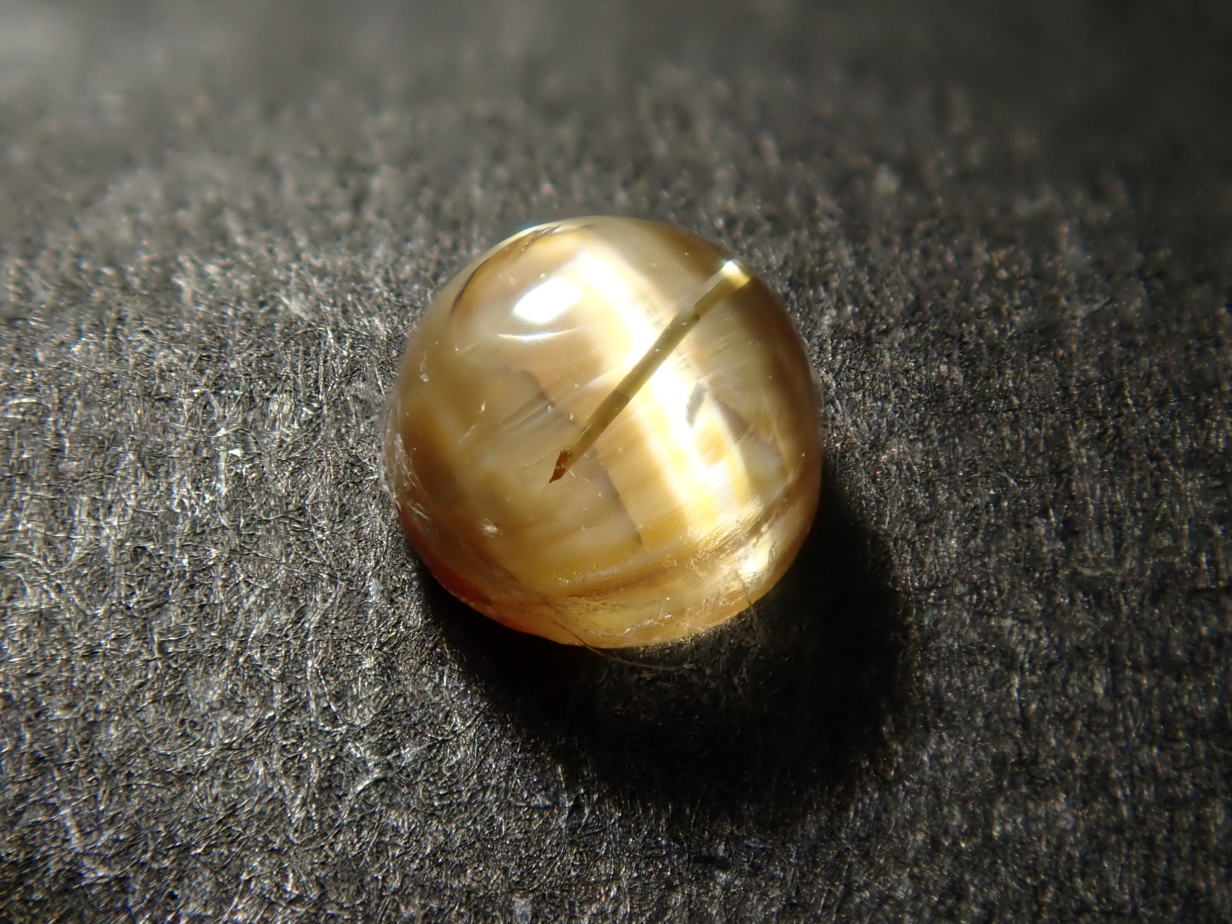 巴西金紅石 (Rutile/Rutilated Quartz) 1 石散裝 (3.0-3.5mm，適合初學者) 《可多買優惠》