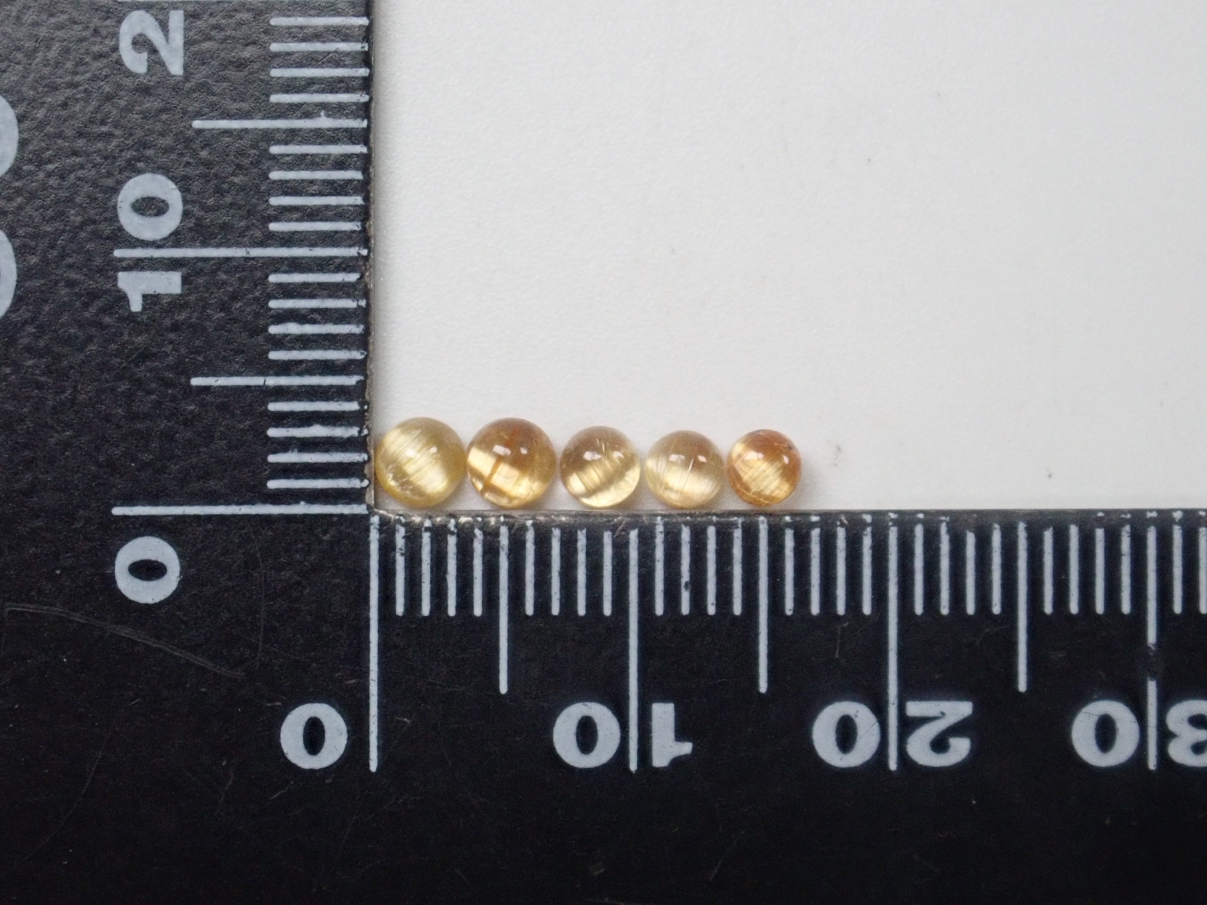 巴西金紅石 (Rutile/Rutilated Quartz) 1 石散裝 (3.0-3.5mm，適合初學者) 《可多買優惠》