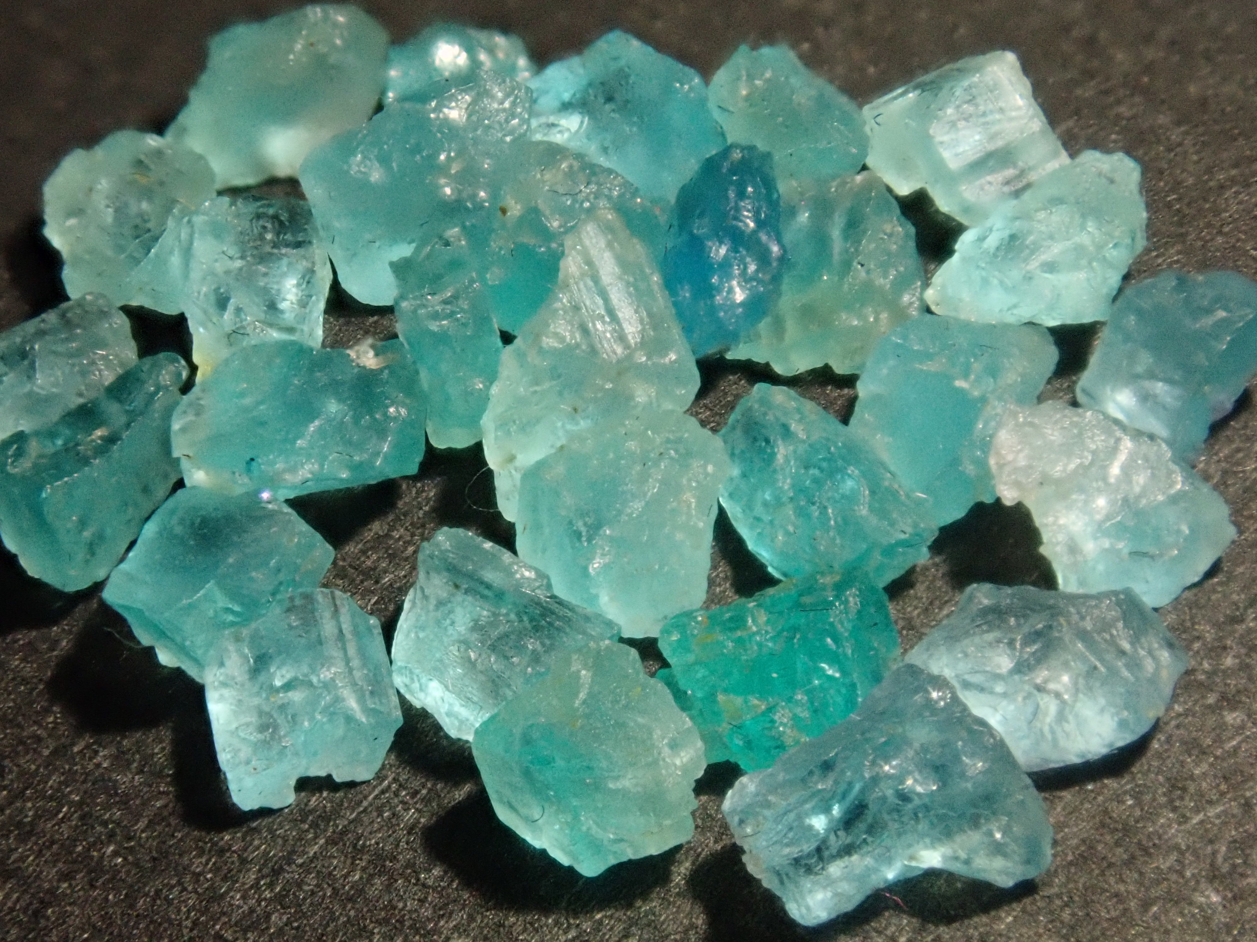 Limited to 30 stones: 1 Paraiba tourmaline rough stone from Brazil (Batalha mine) Multiple purchase discounts available