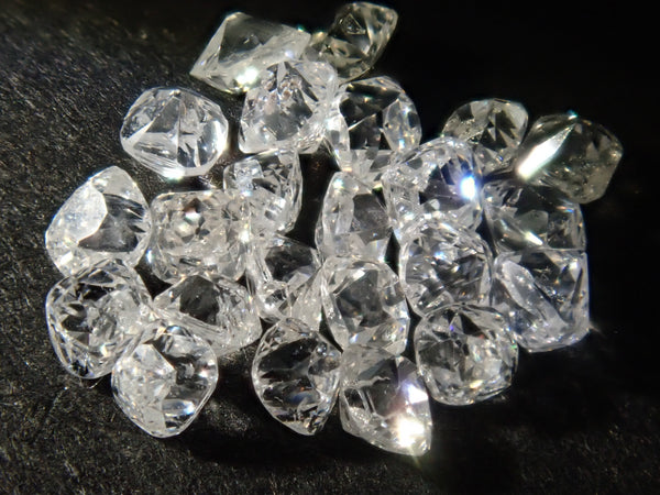 [On sale from 10pm on 4/21] Diamond (old mine cut) 1 loose stone {Multiple purchase discounts available}
