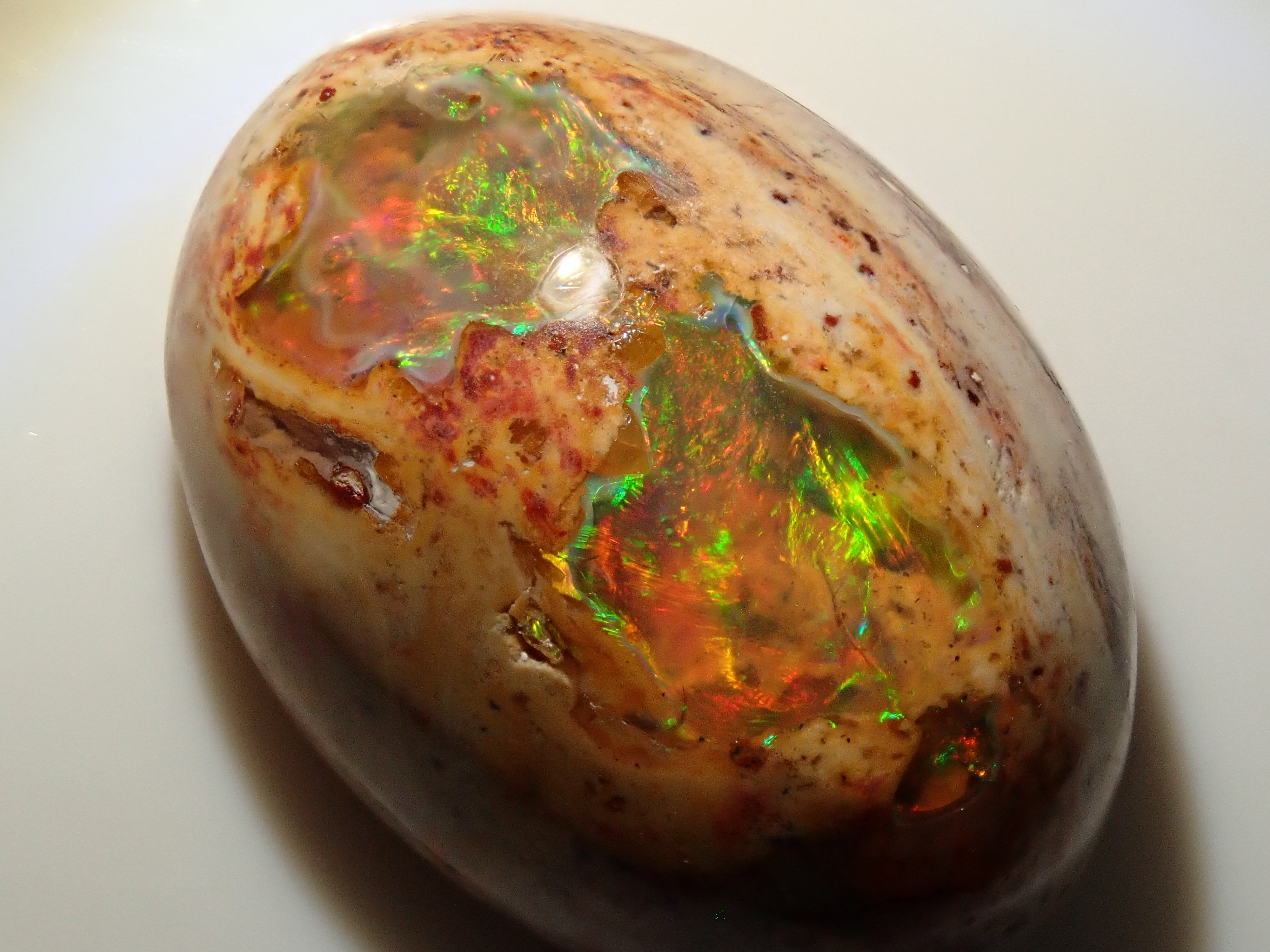 【12562847掲載】カンテラオパール 17.284ctルース