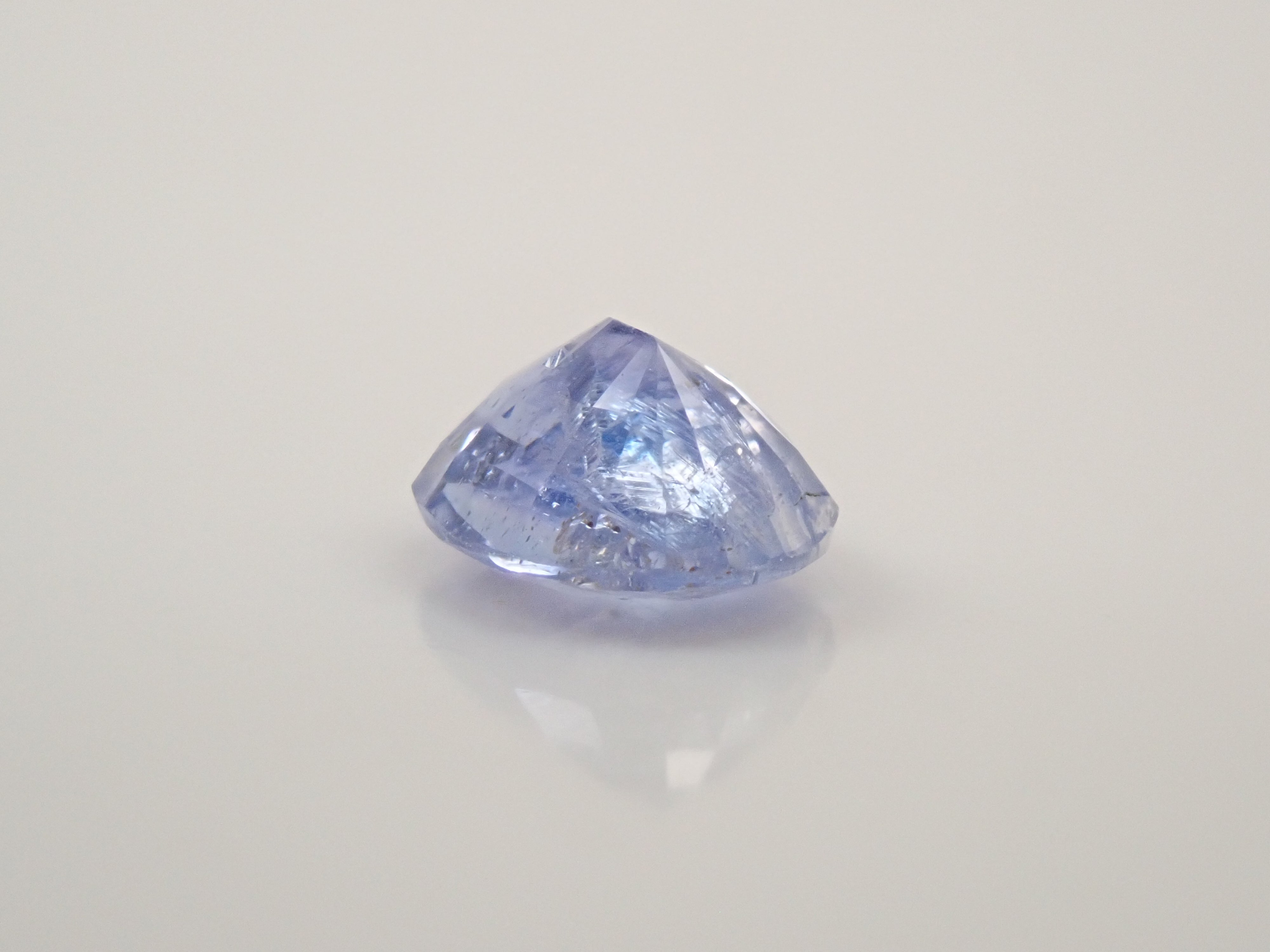 【12562579掲載】ナミビア産ジェレメジェバイト 0.355ctルース